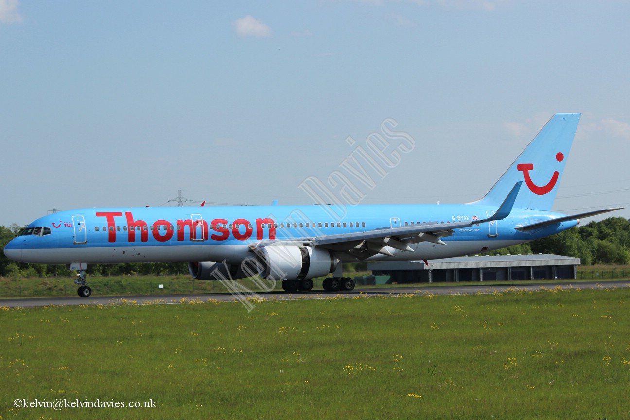 Thomson Airways 757 G-BYAX