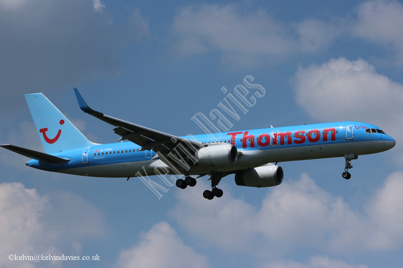 Thomson Airways 757 G-CPEV