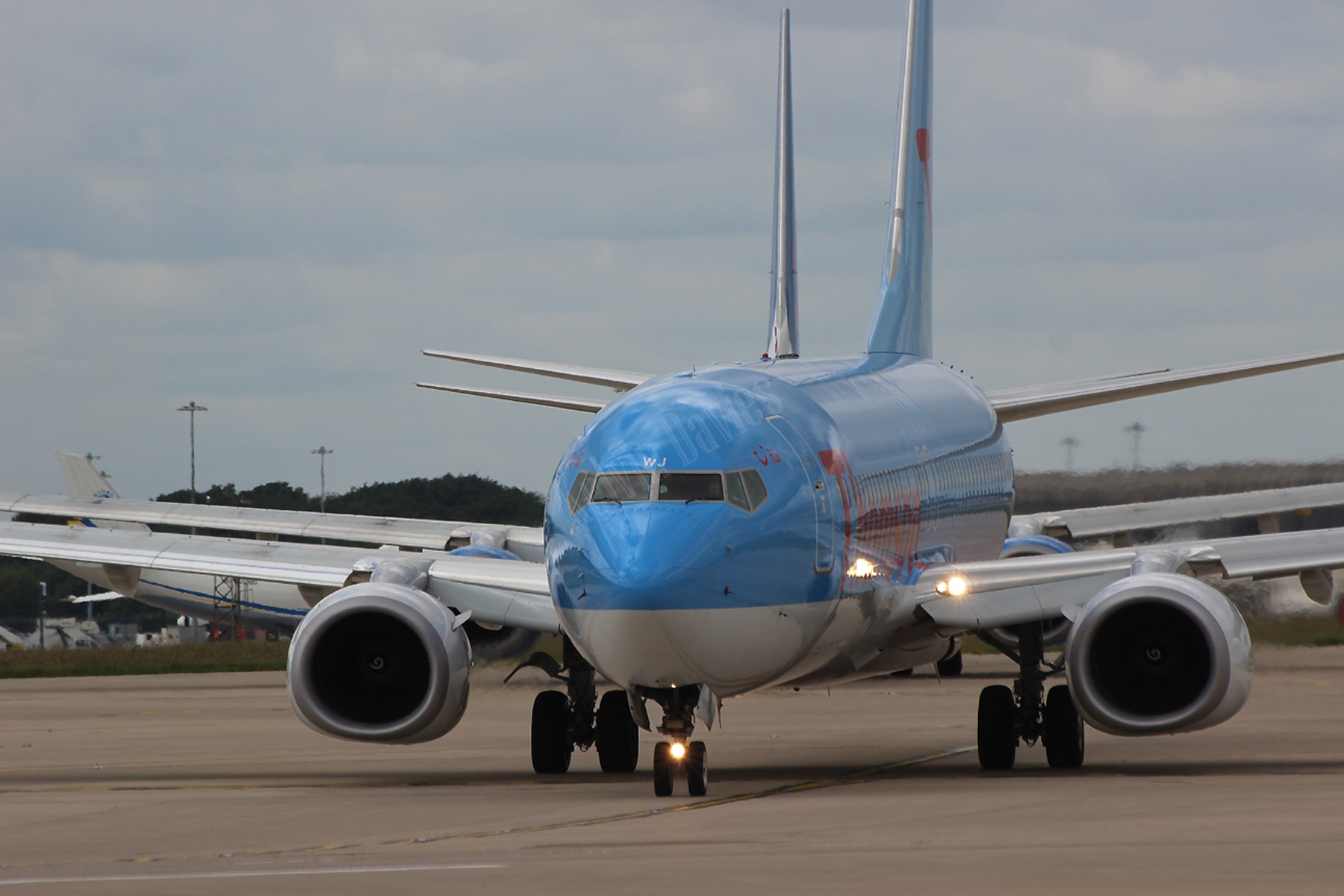 Thomson Airways 737 G-TAWJ