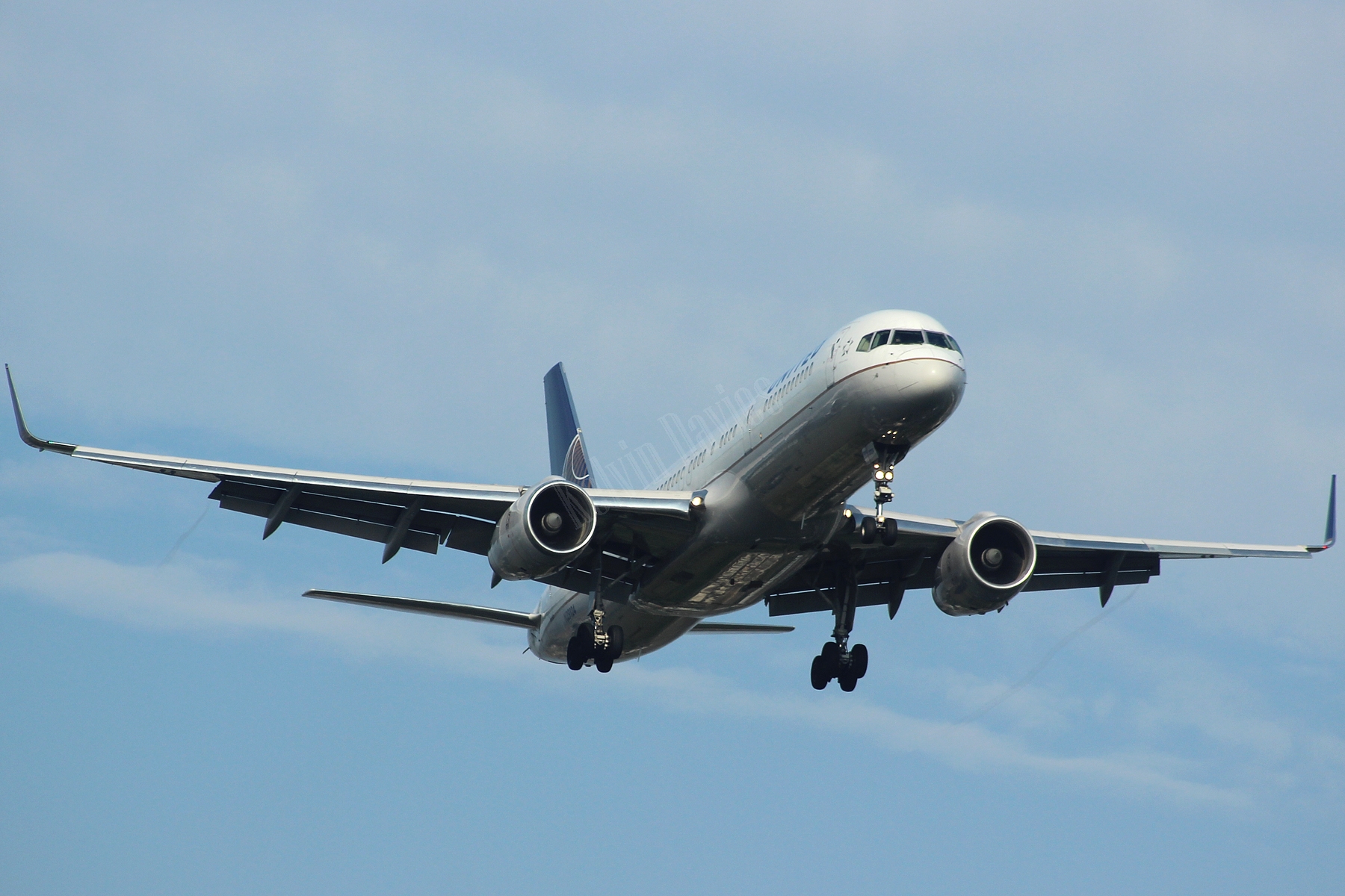 United Airlines 757 N29124