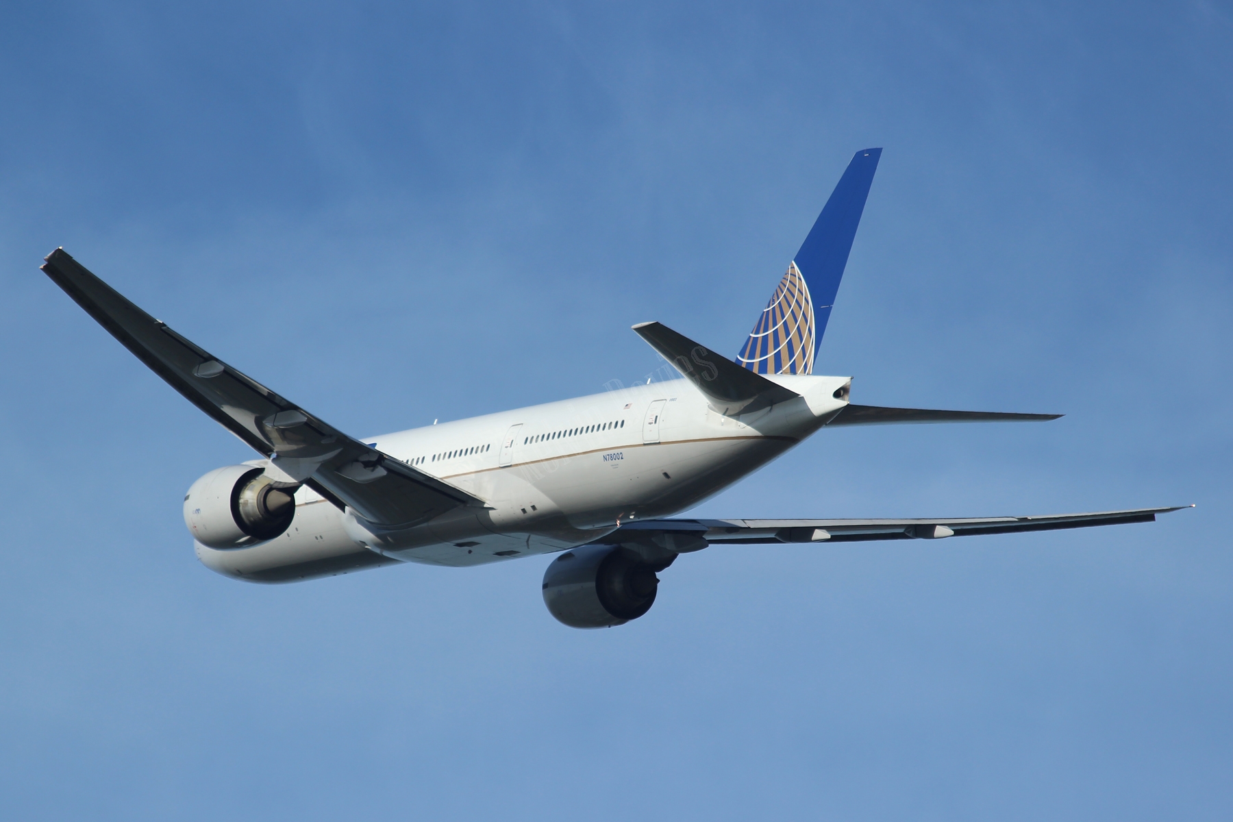 United Airlines 777 N78002