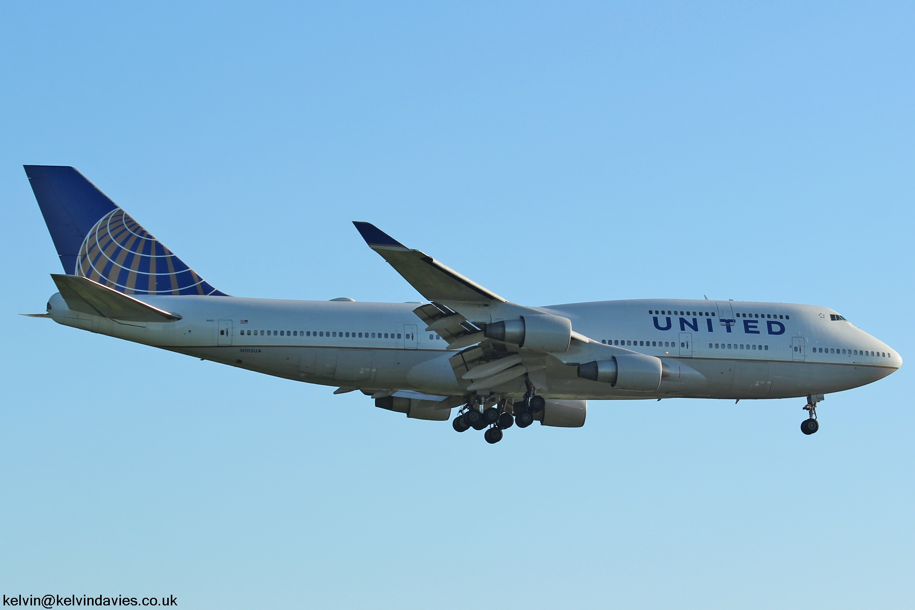 United Airlines 747 N105UA