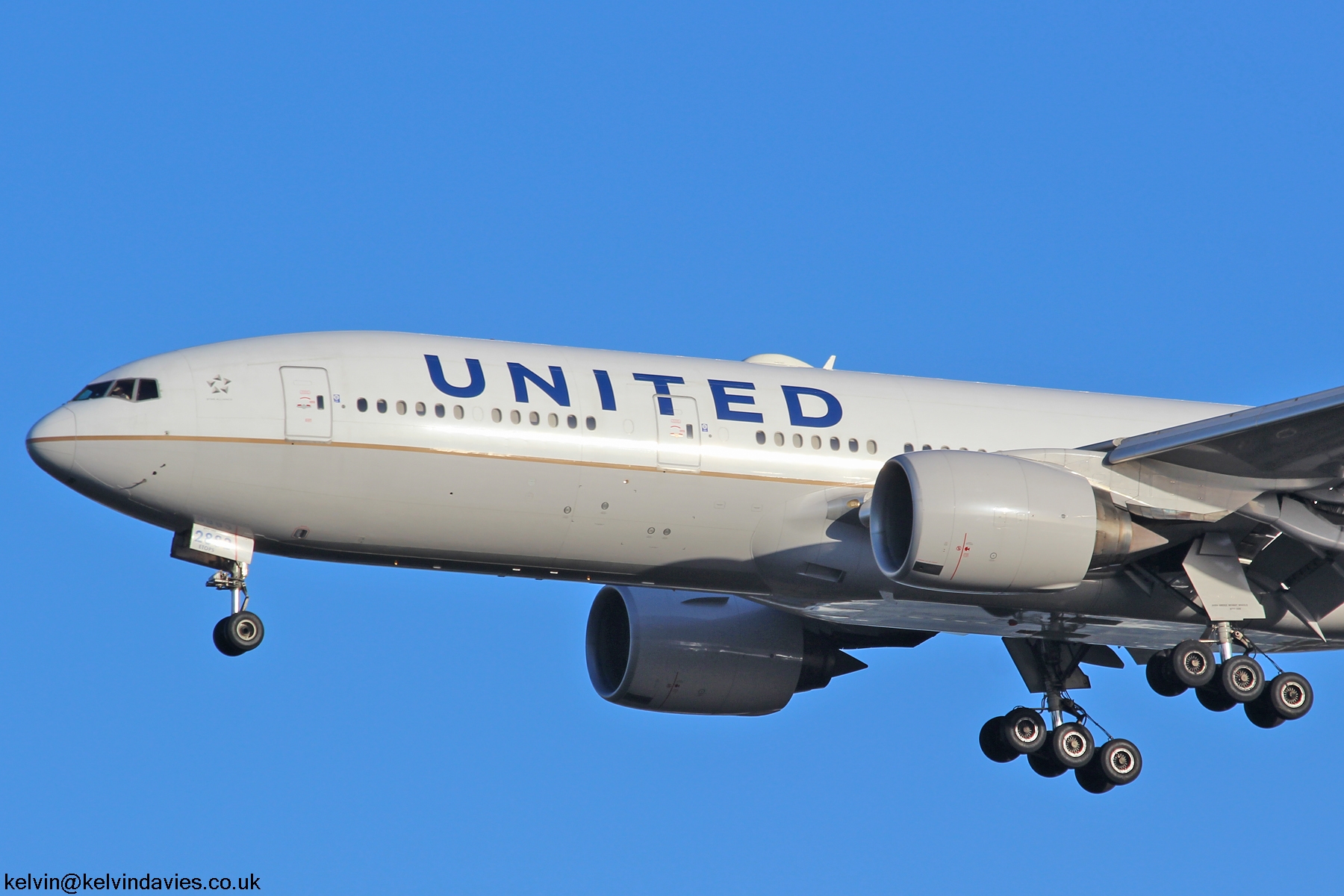 United Airlines 777 N782UA
