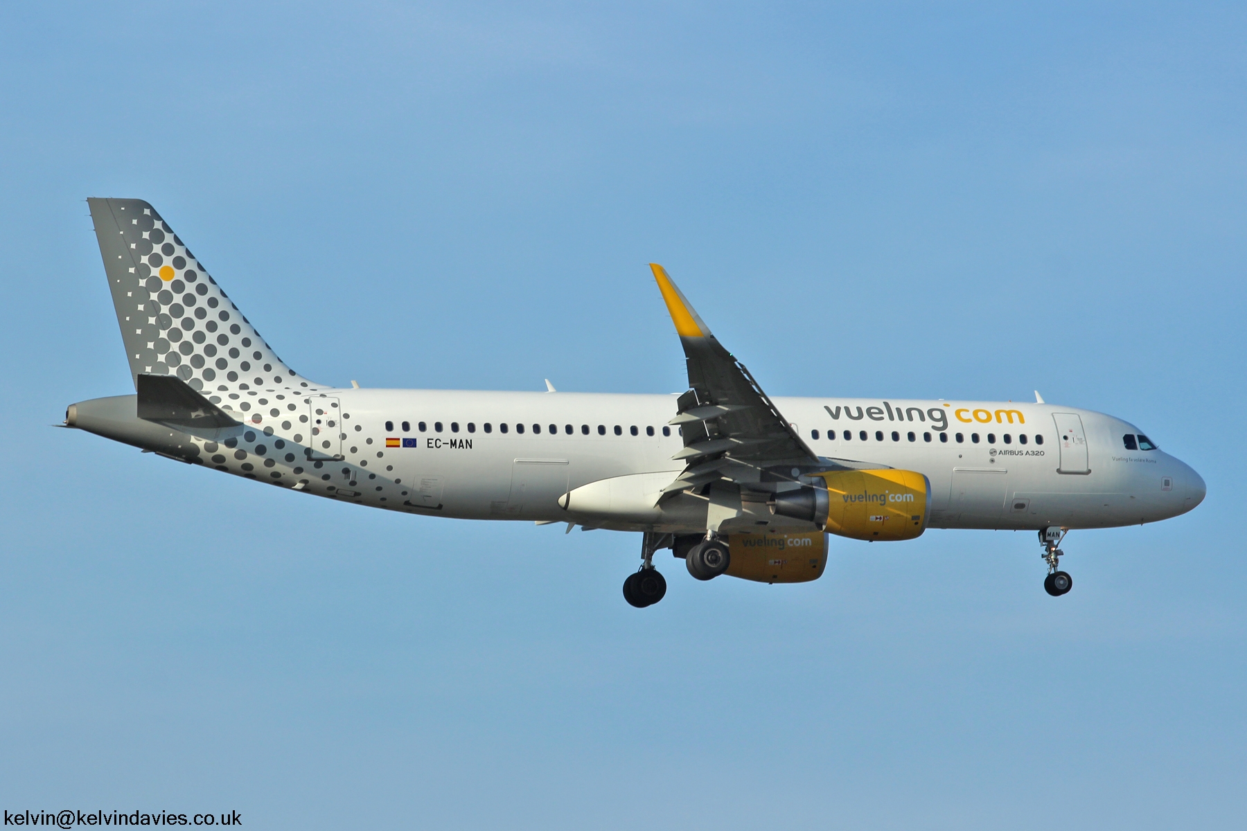 Vueling Airlines A320 EC-MAN