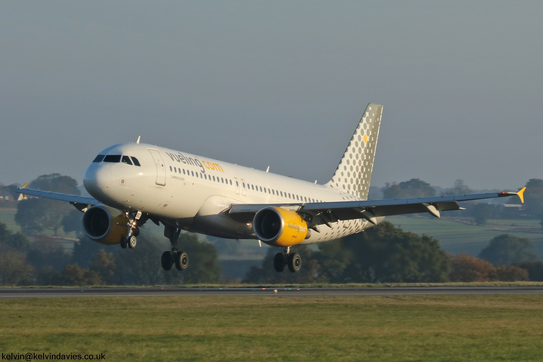 Vueling Airlines A320 EC-MBD