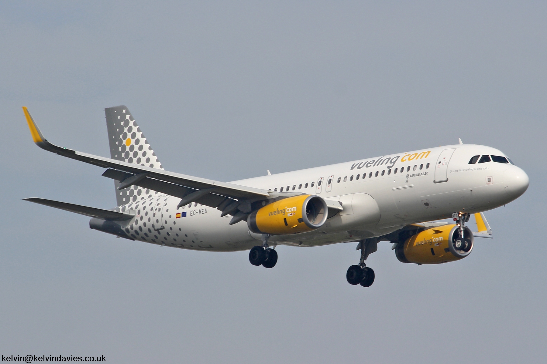 Vueling Airlines A320 EC-MEA