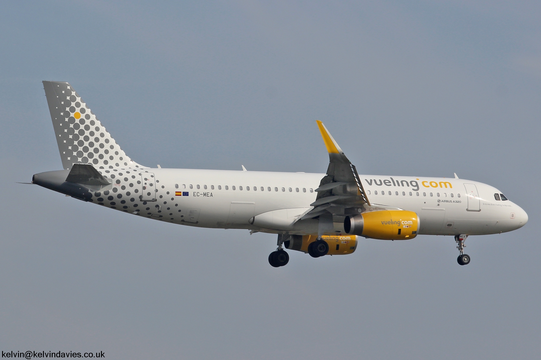 Vueling Airlines A320 EC-MEA