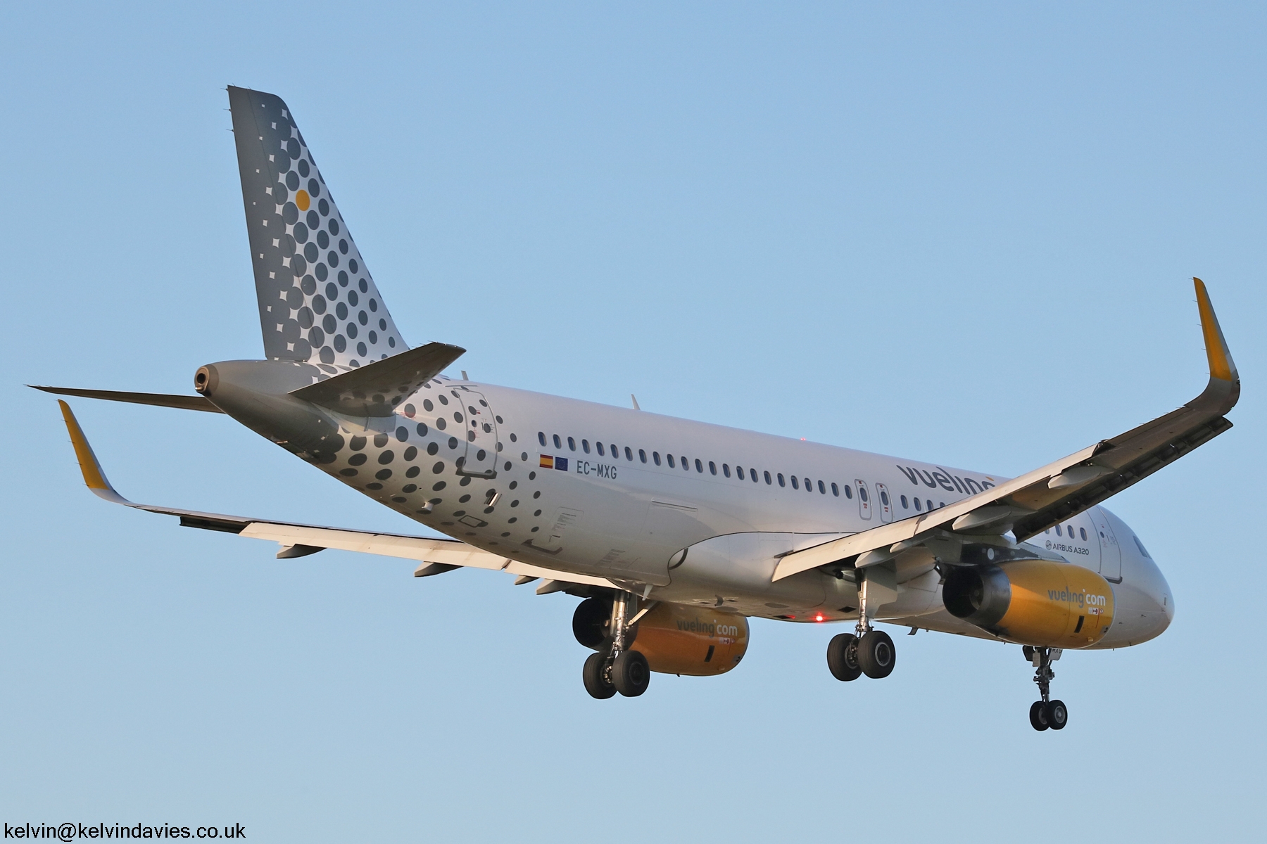 Vueling Airlines A320 EC-MXG