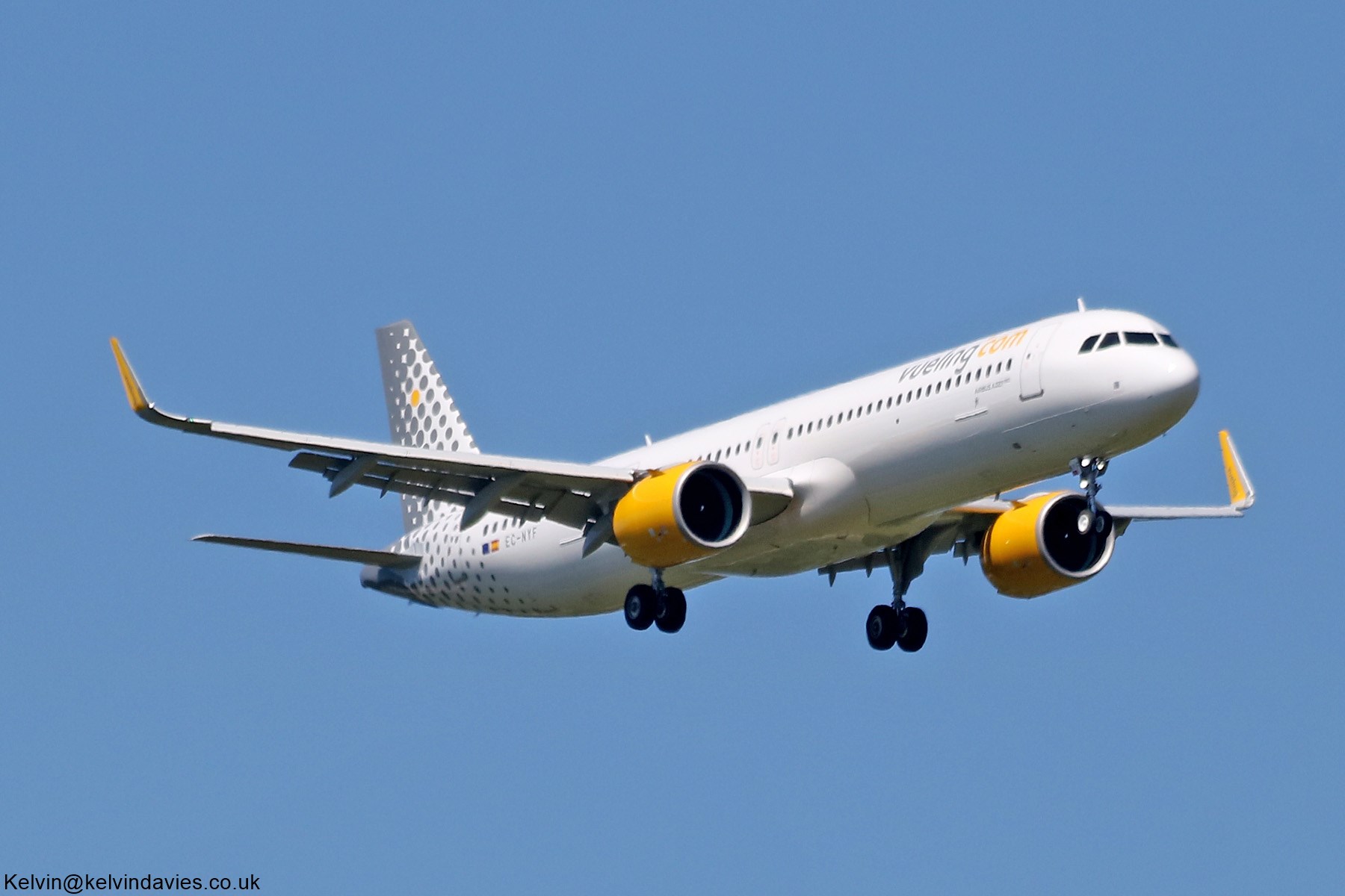 Vueling Airlines A321 EC-NYF