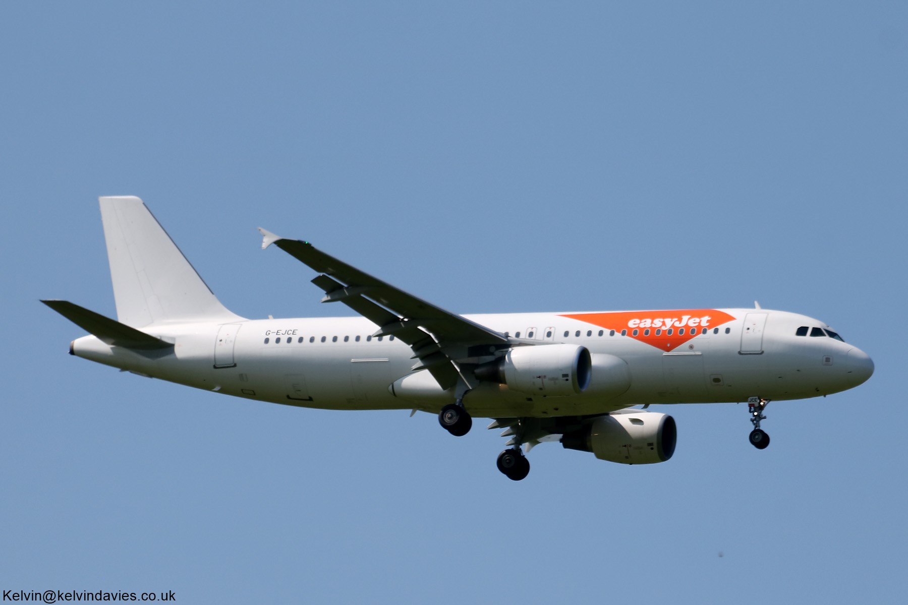 easyJet A320 G-EJCE