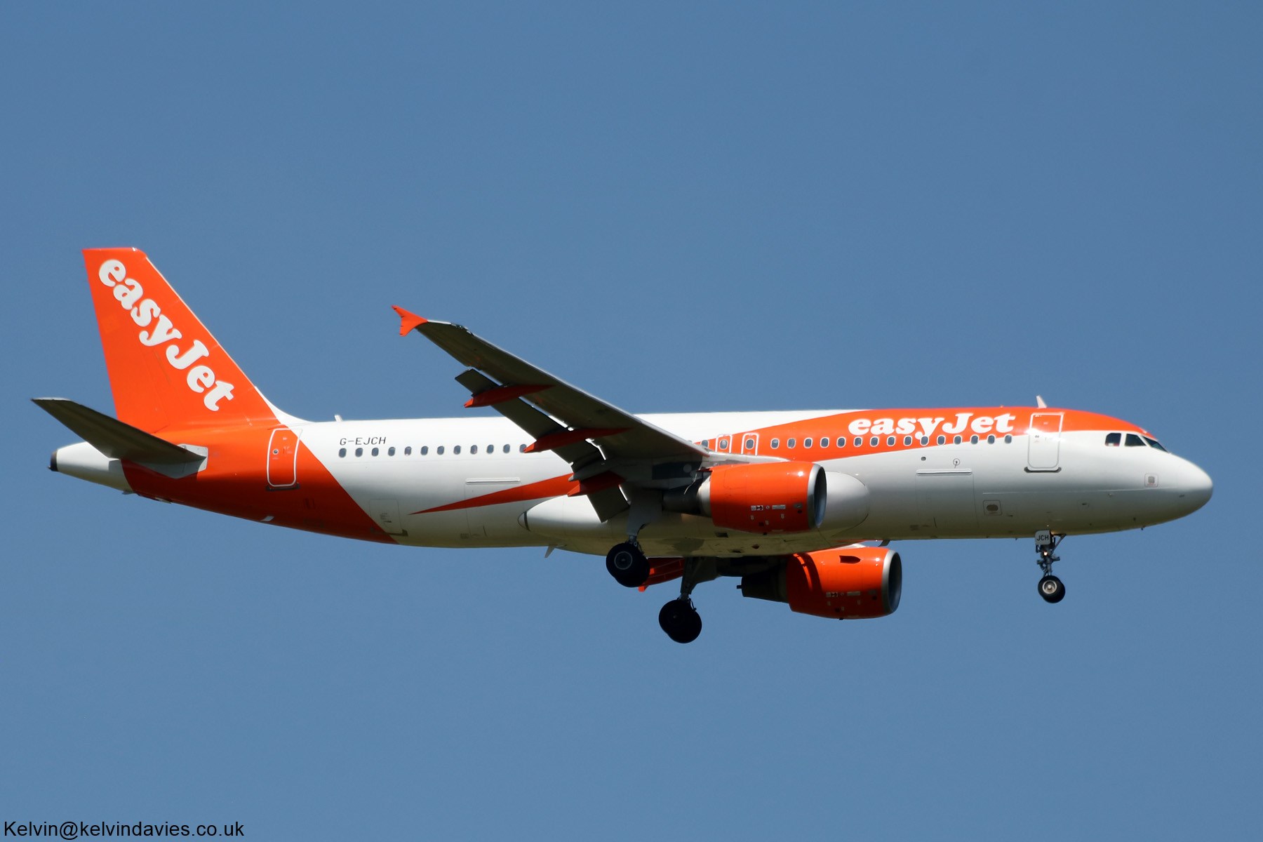 easyJet UK A320 G-EJCH