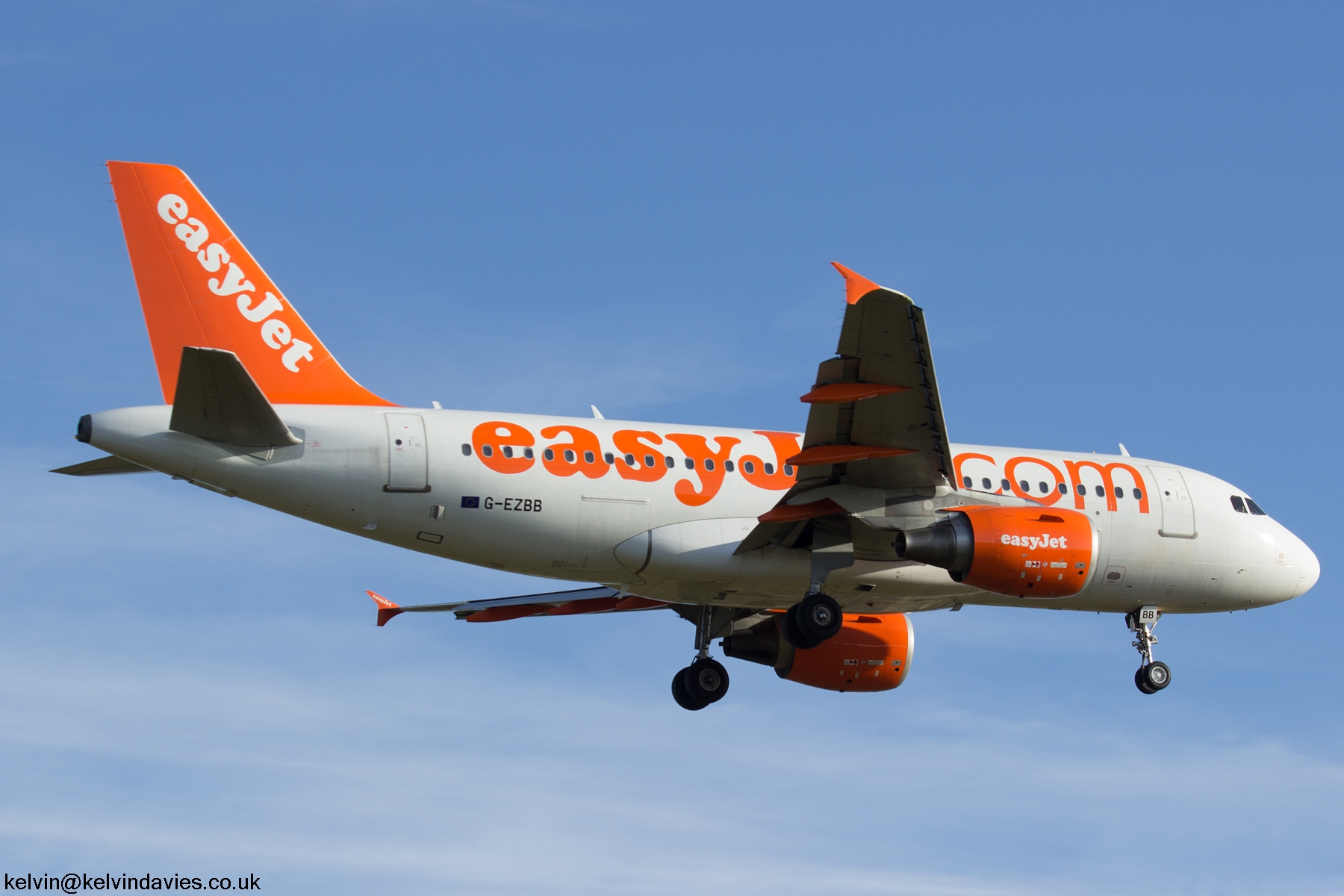 EasyJet A319 G-EZBB