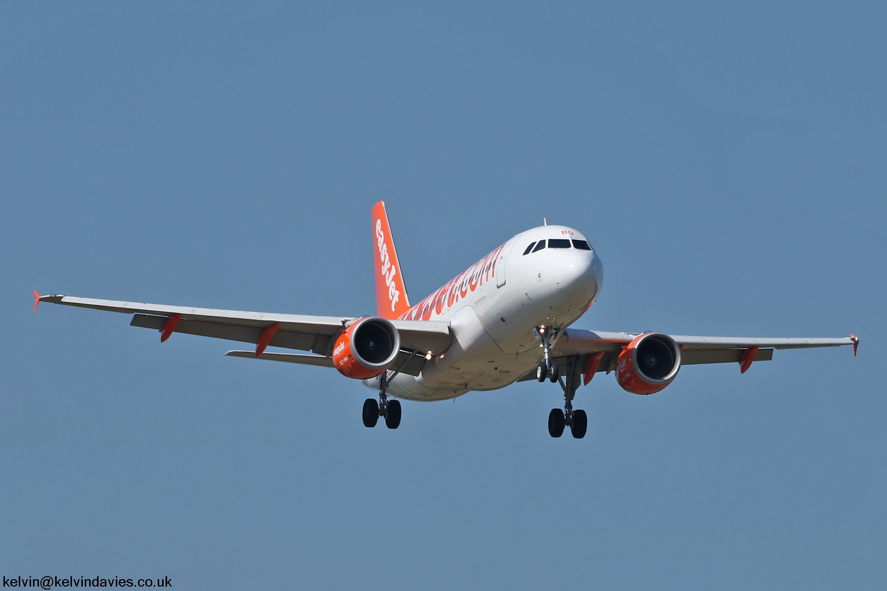 easyJet A319 G-EZBD