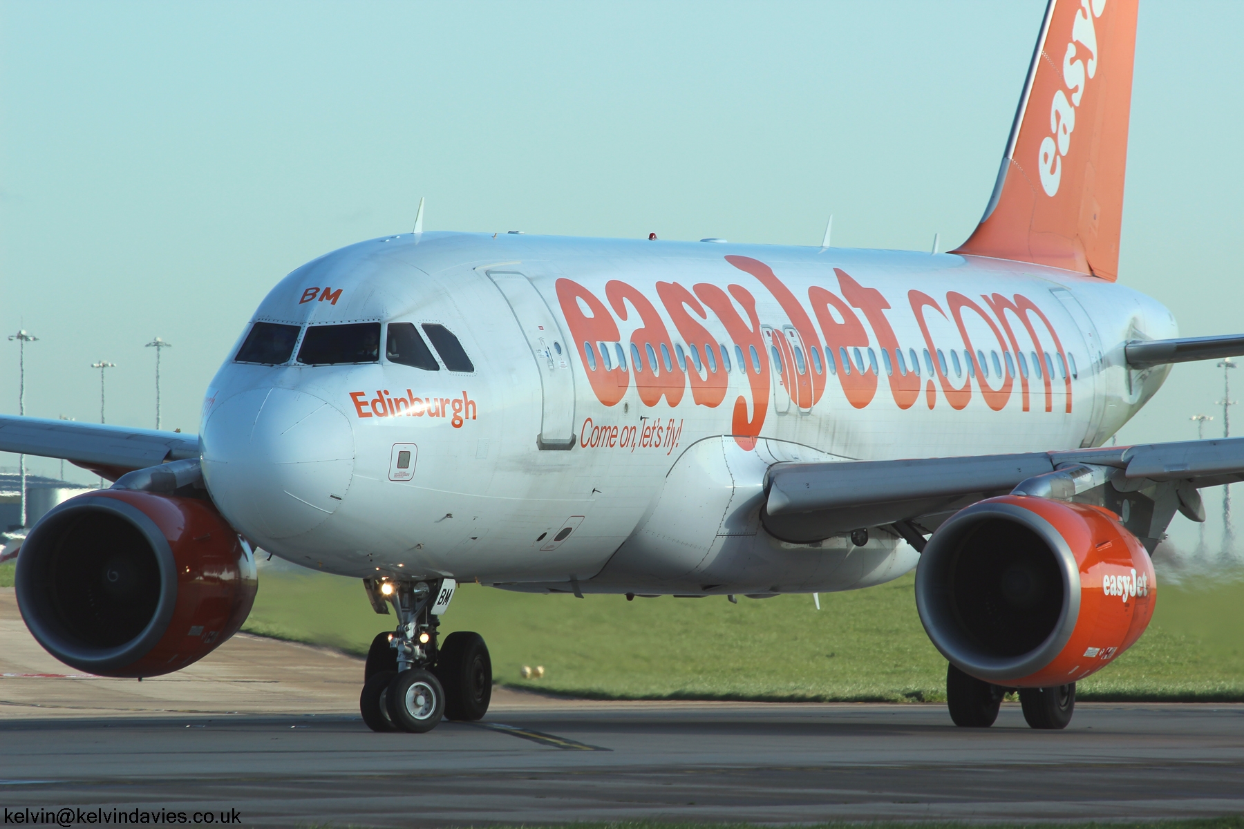 Easyjet A319 G-EZBM