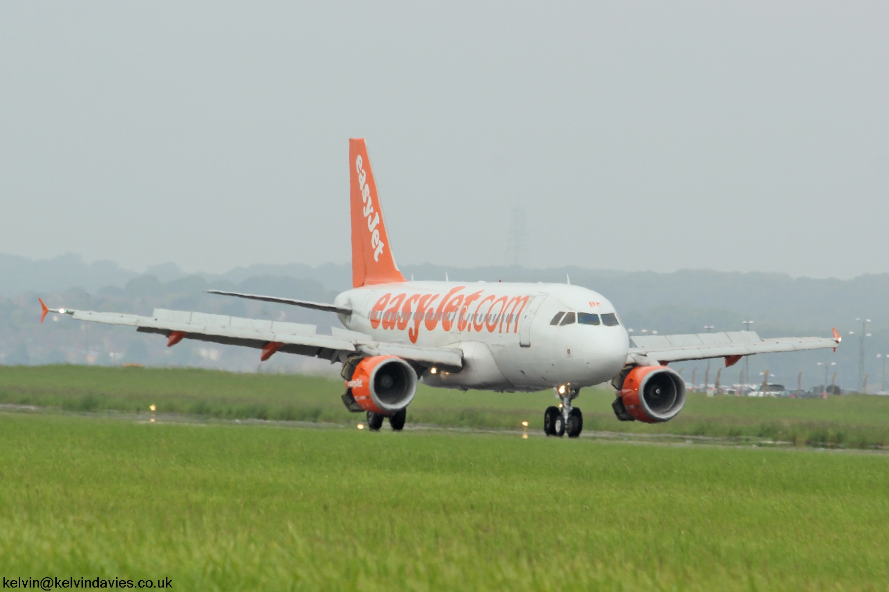 easyJet A319 G-EZBR