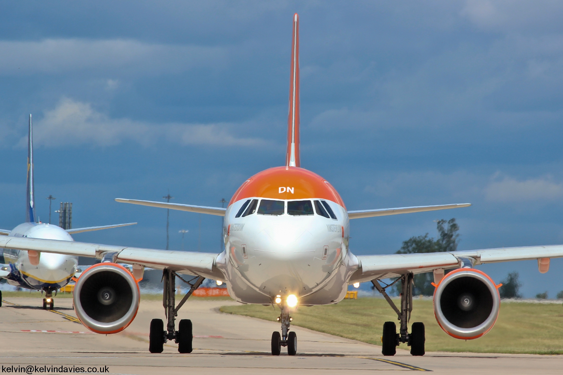 Easyjet A319 G-EZDN