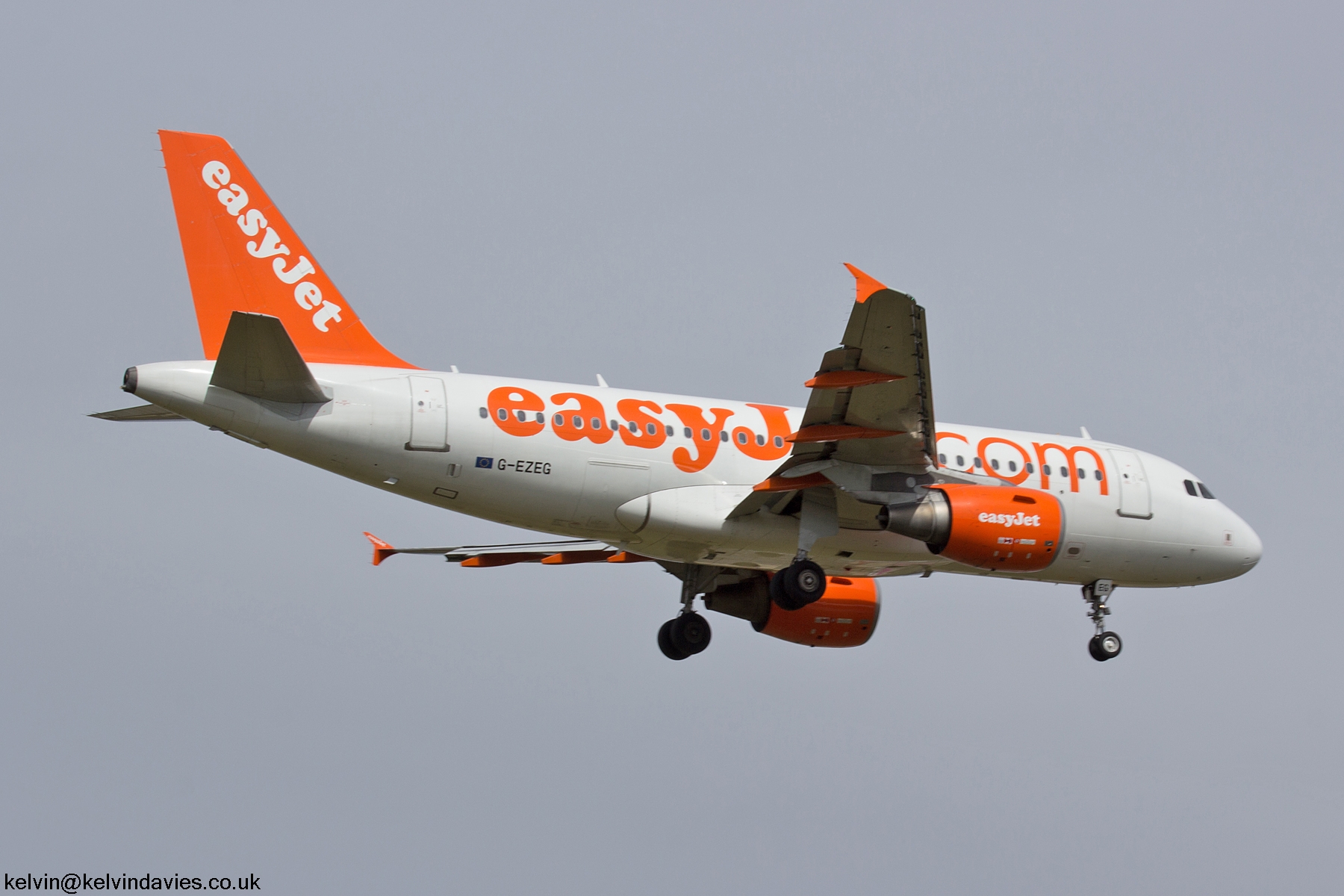 EasyJet A319 G-EZEG