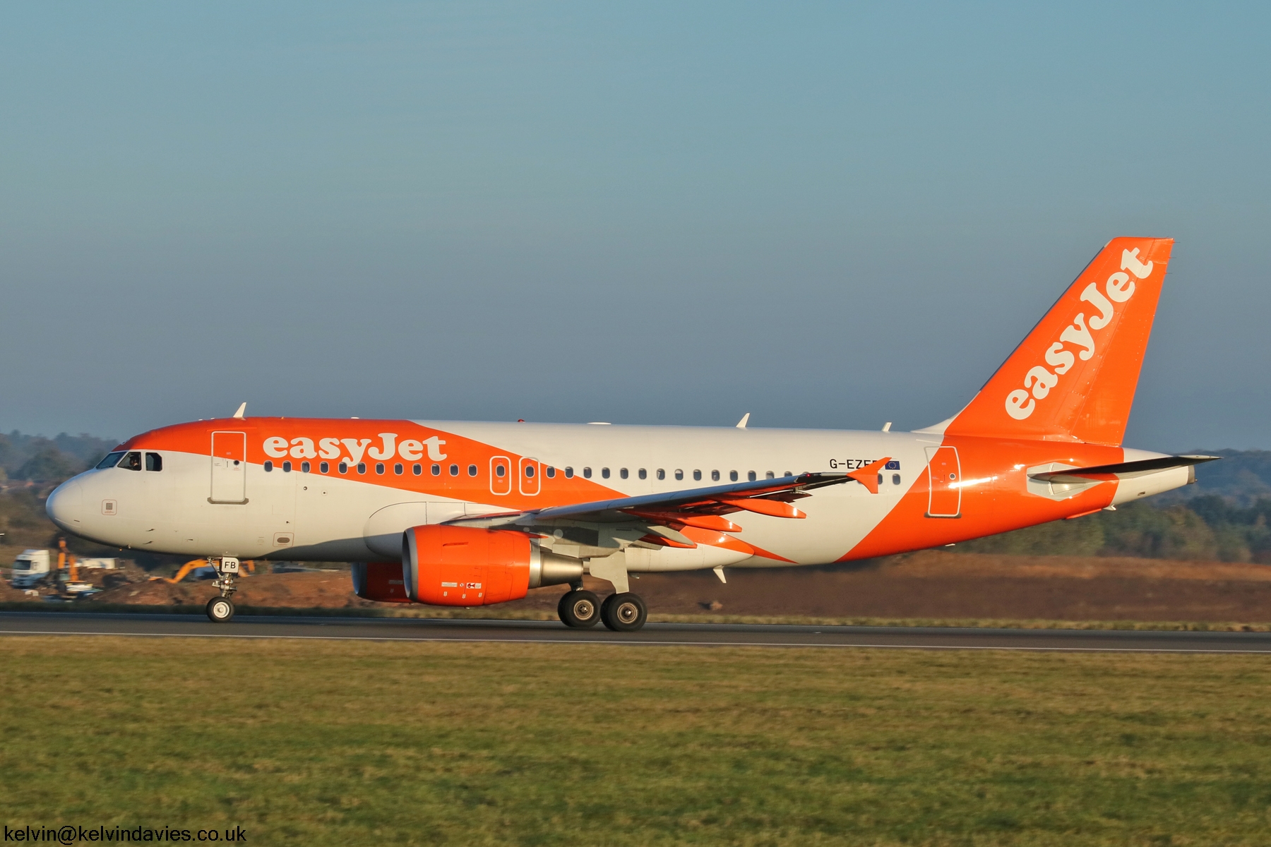 easyJet Europe A319 G-EZFB