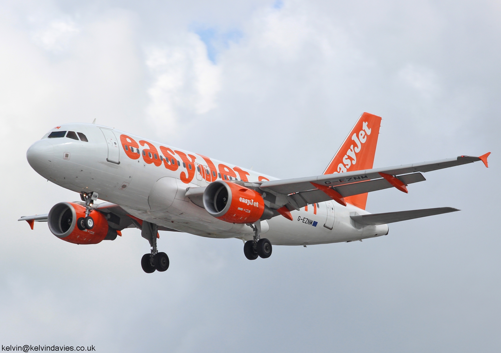 easyJet A319 G-EZNM