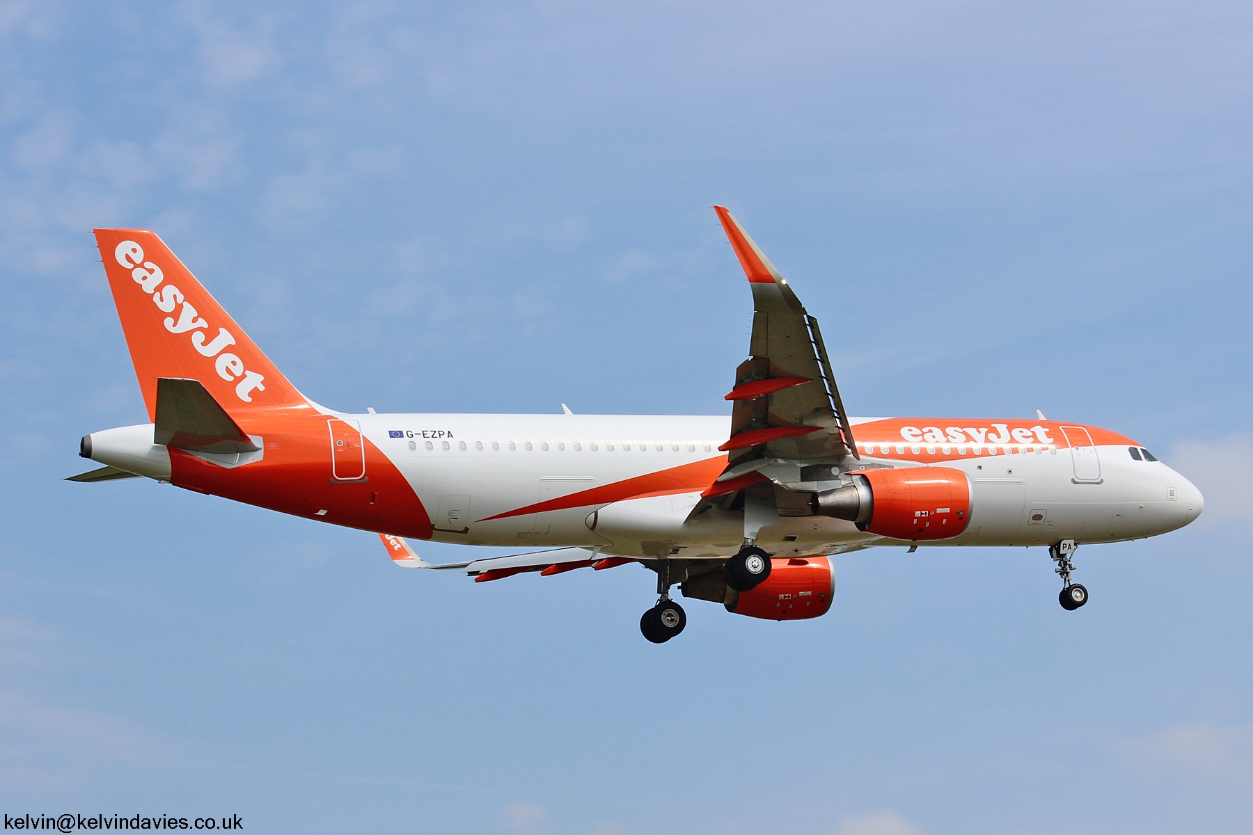 Easyjet A320 G-EZPA