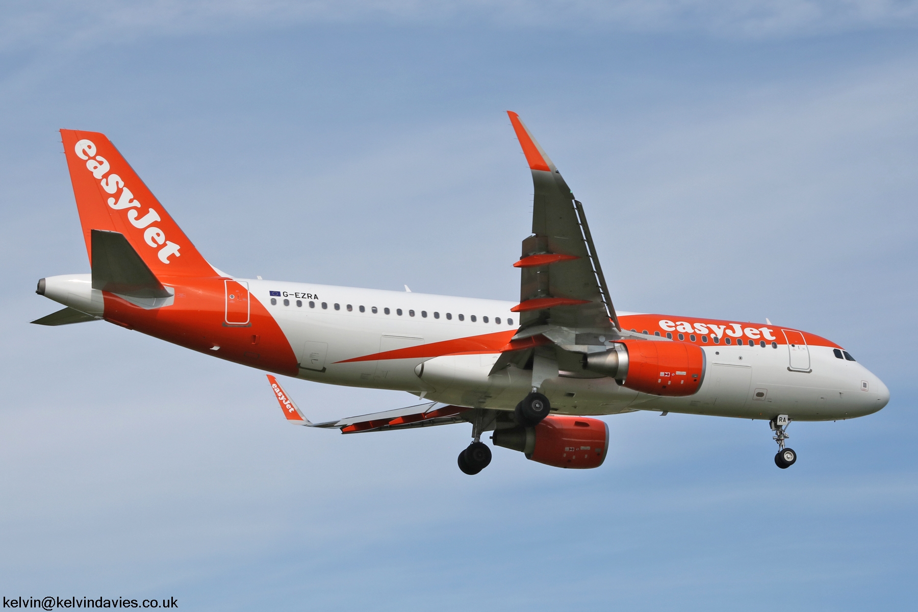 easyJet A320 G-EZRA