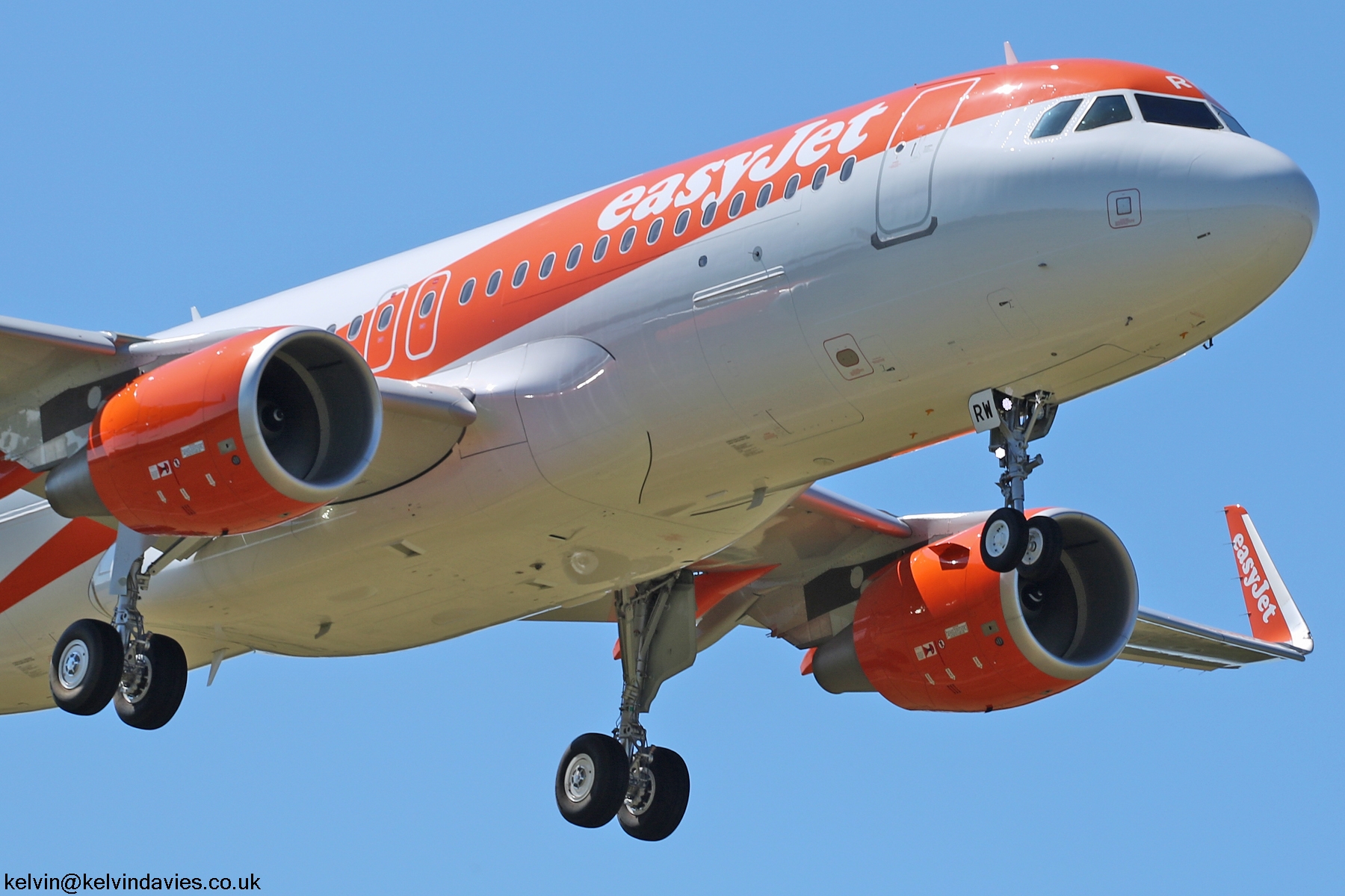 easyJet A320 G-EZRW