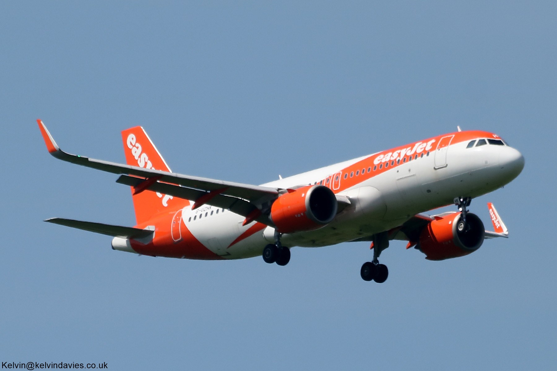 easyJet UK A320LG-UZHK