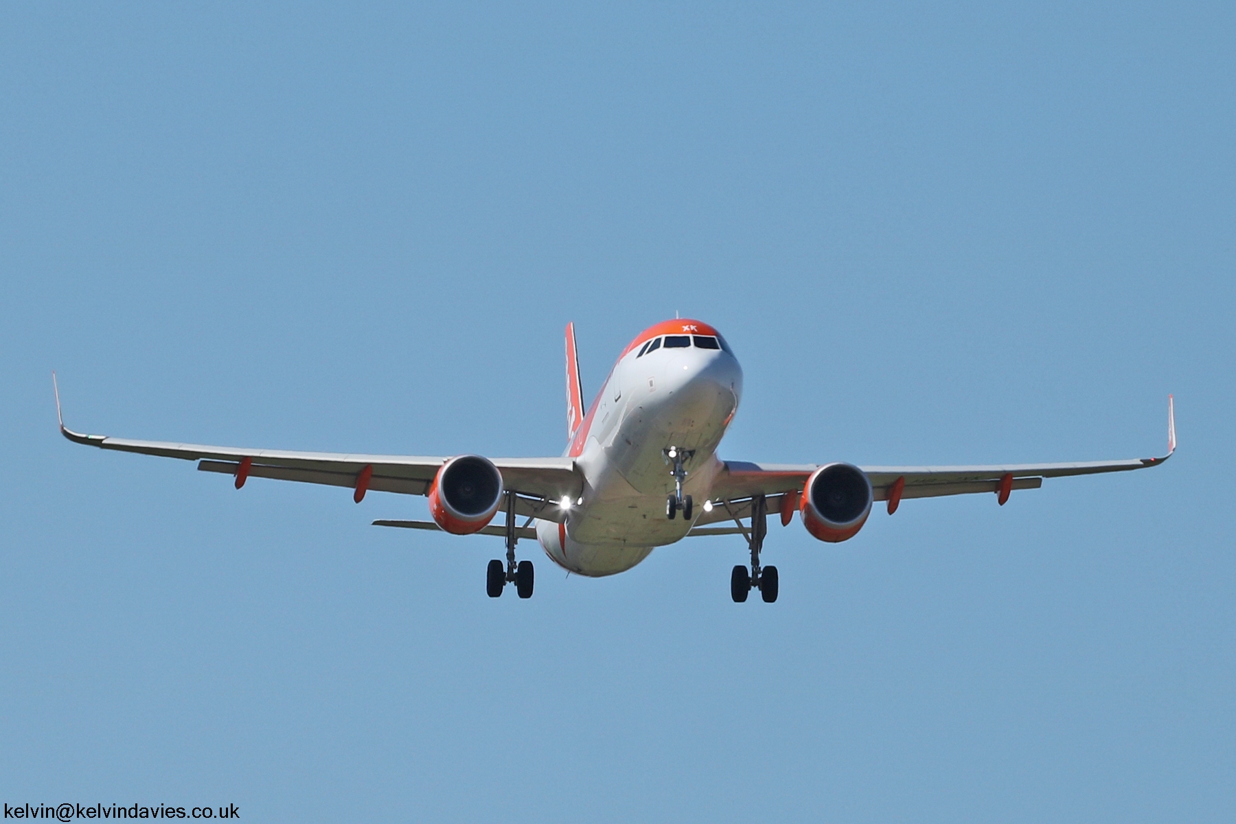 easyJet Switzerland A320 HB-JXK