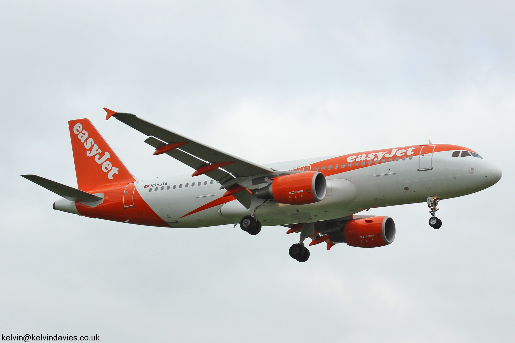 easyJet A320 HB-JYE