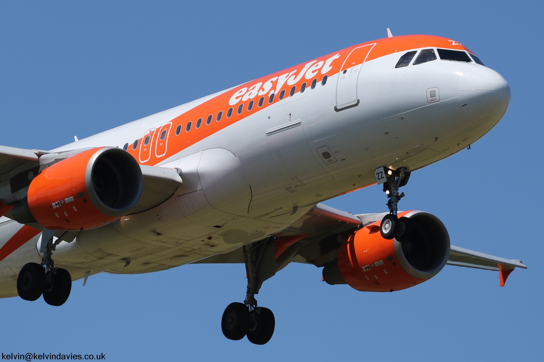 easyJet Switzerland A320 HB-JZZ