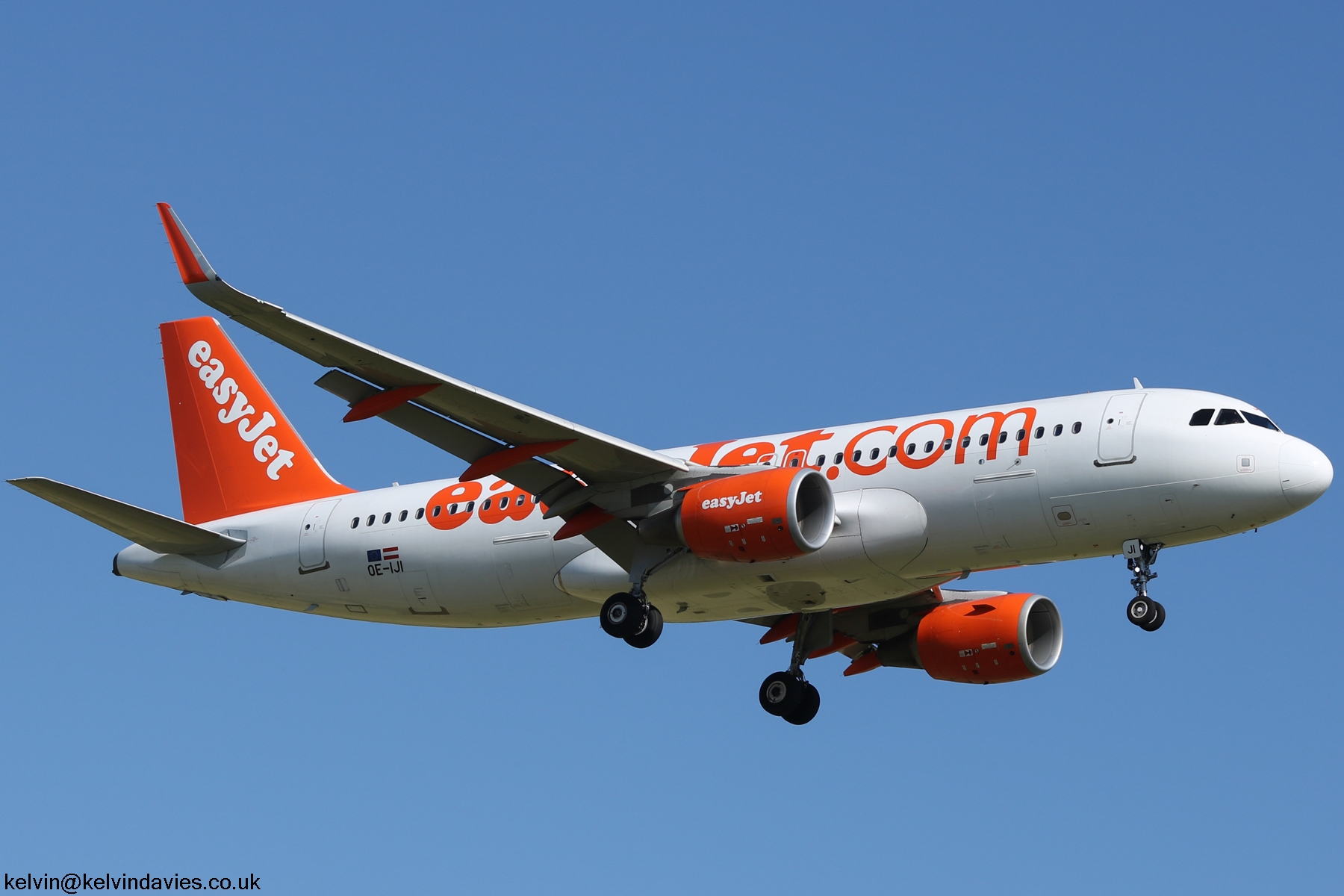 easyJet A320 OE-IJI