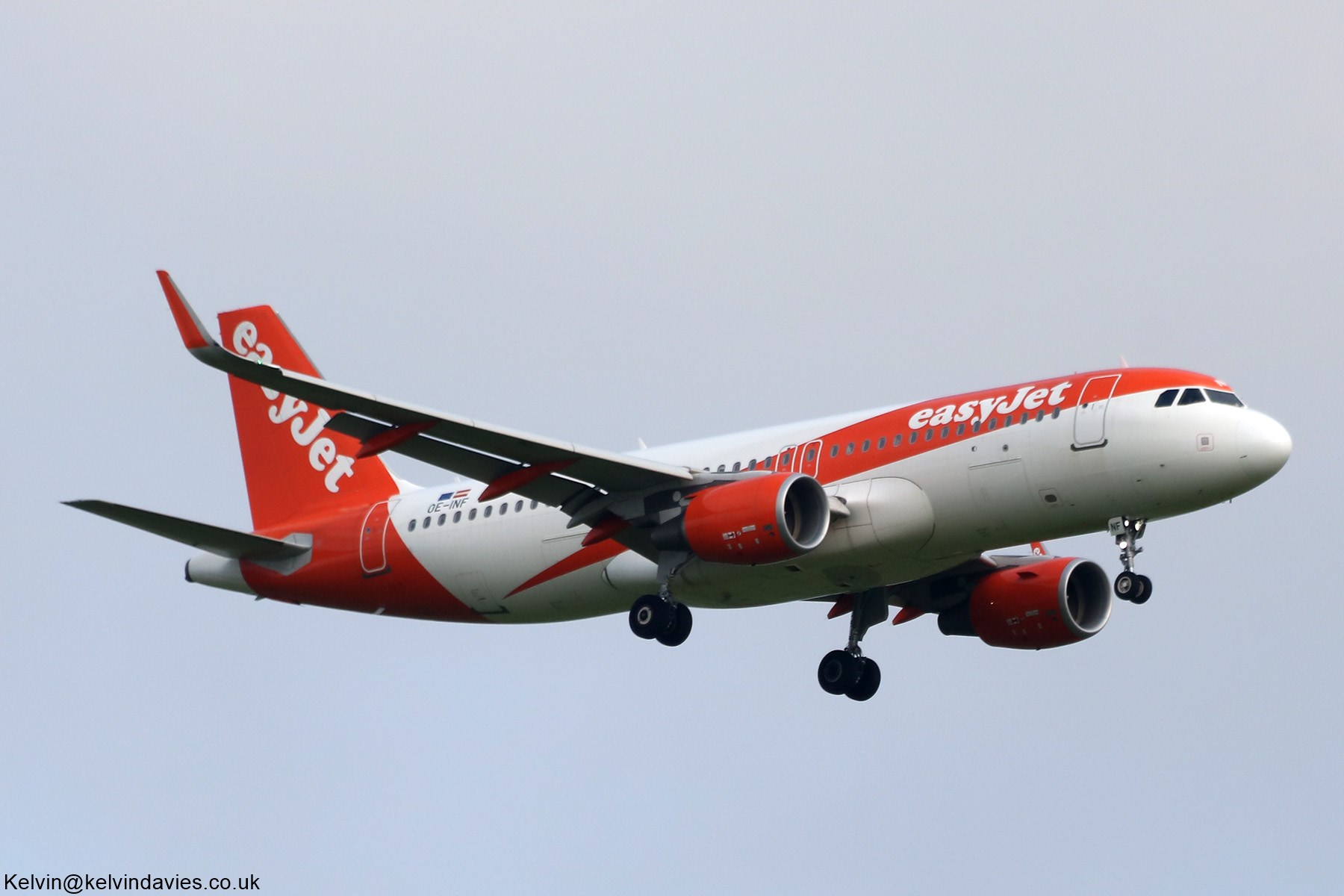 easyJet A320 OE-INF