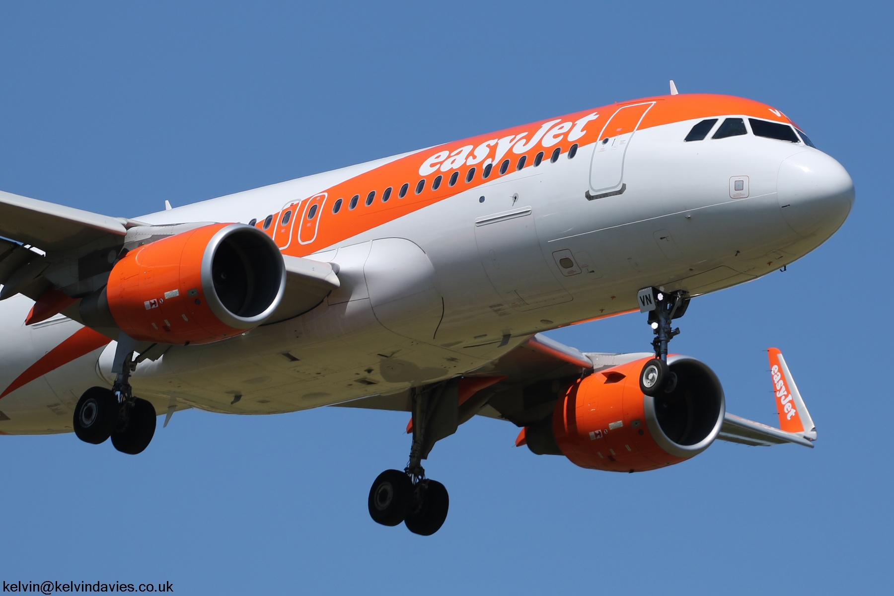 easyJet A320 OE-IVN