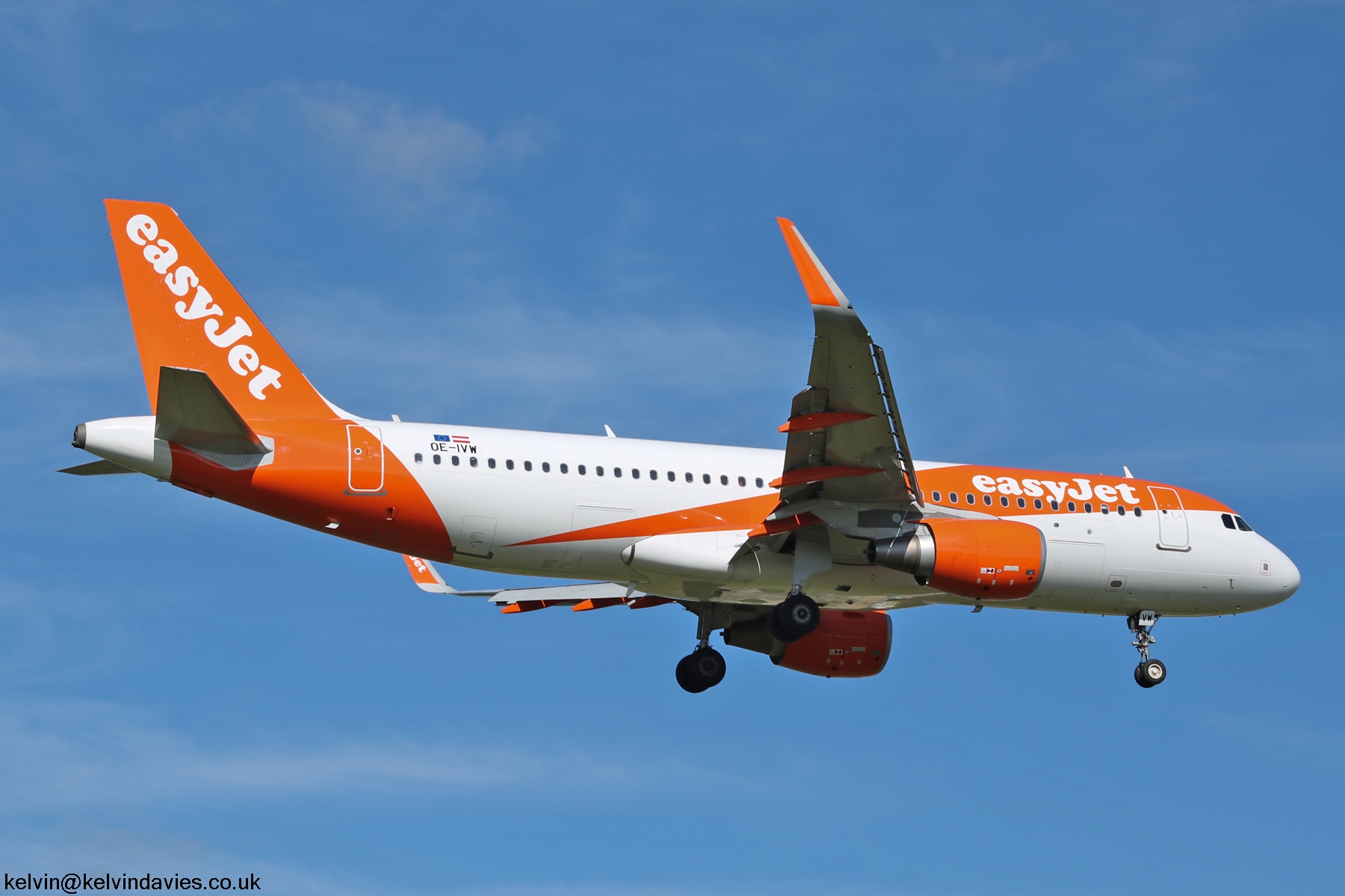 easyJet Europe A320 OE-IVW