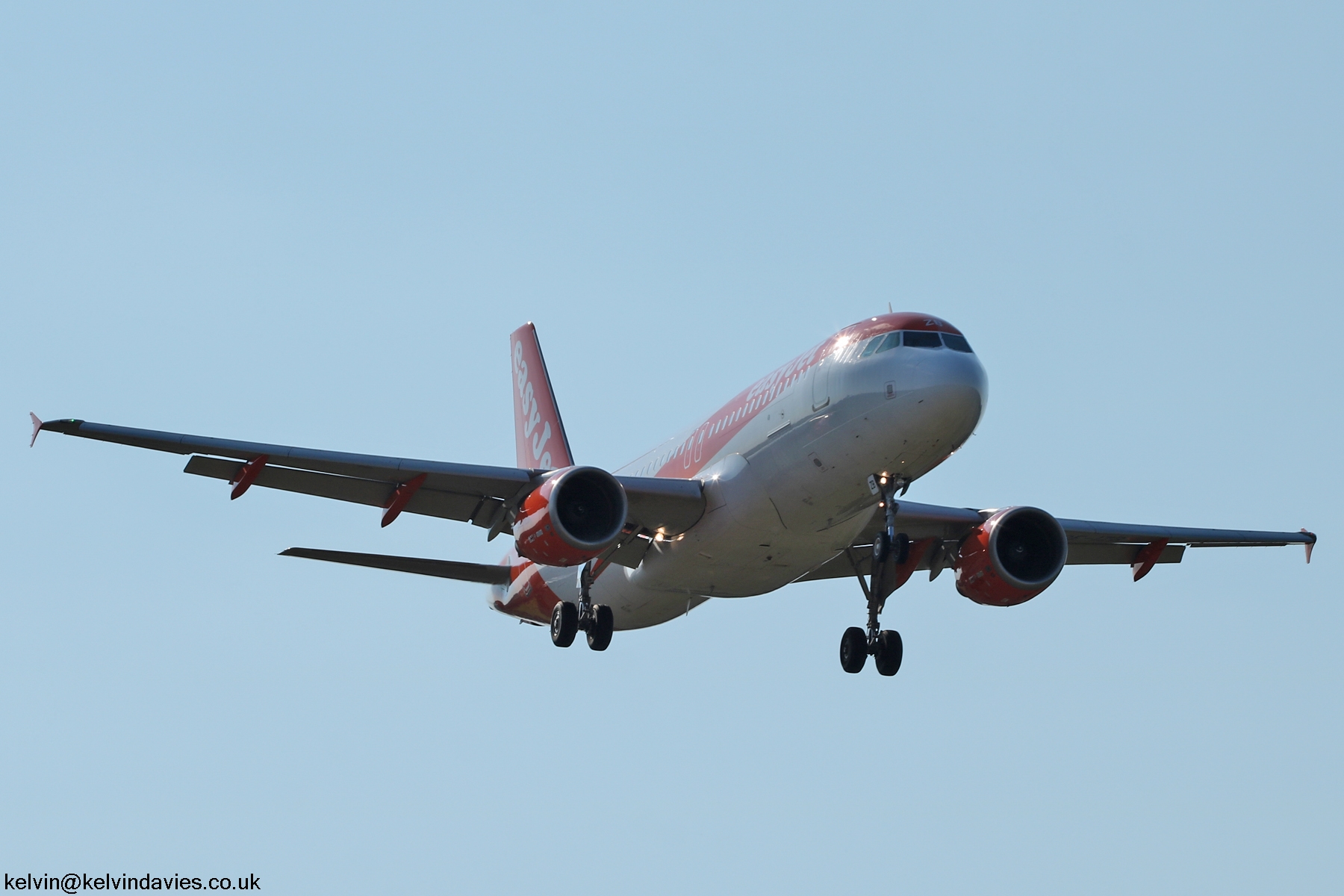 easyJet Europe A320 OE-IZB