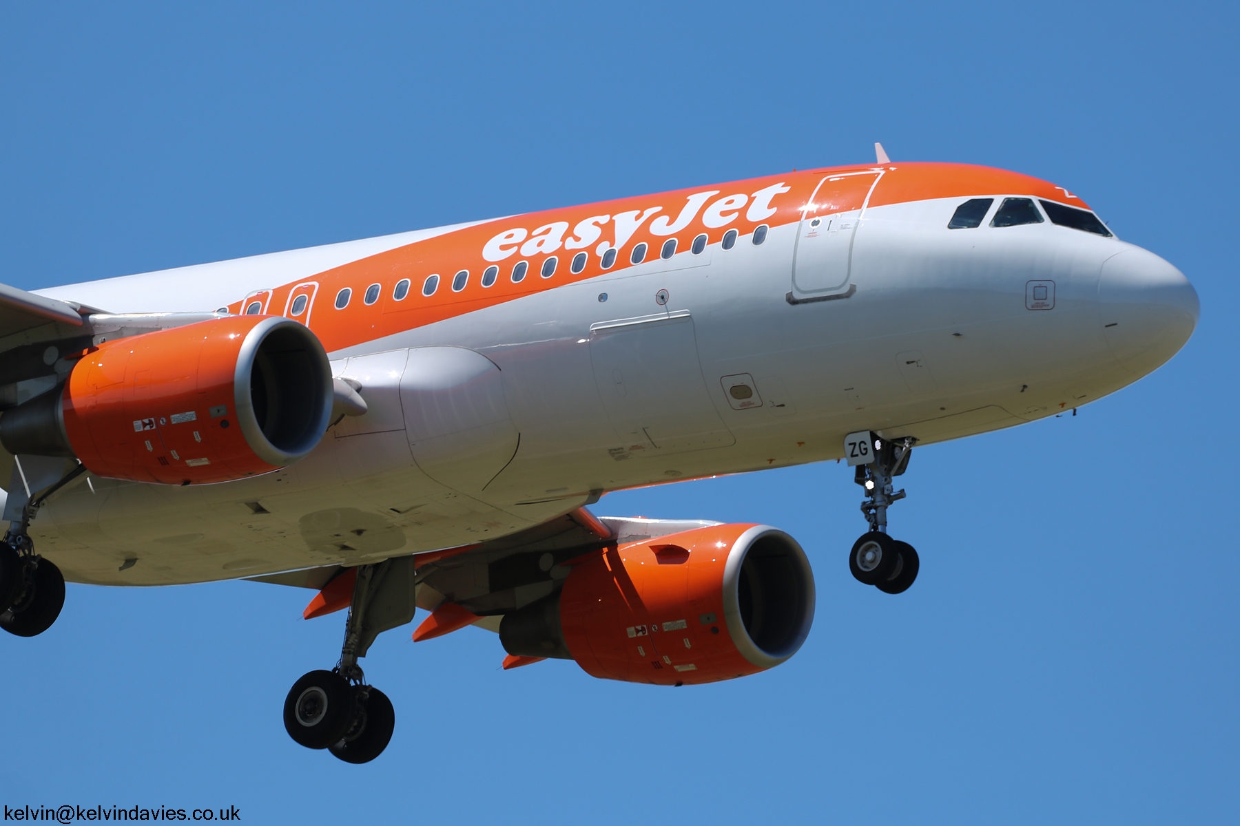easyJet A320 OE-IZG