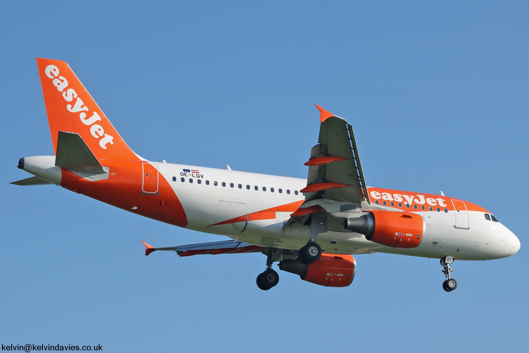 easyJet Europe A320 OE-LQV