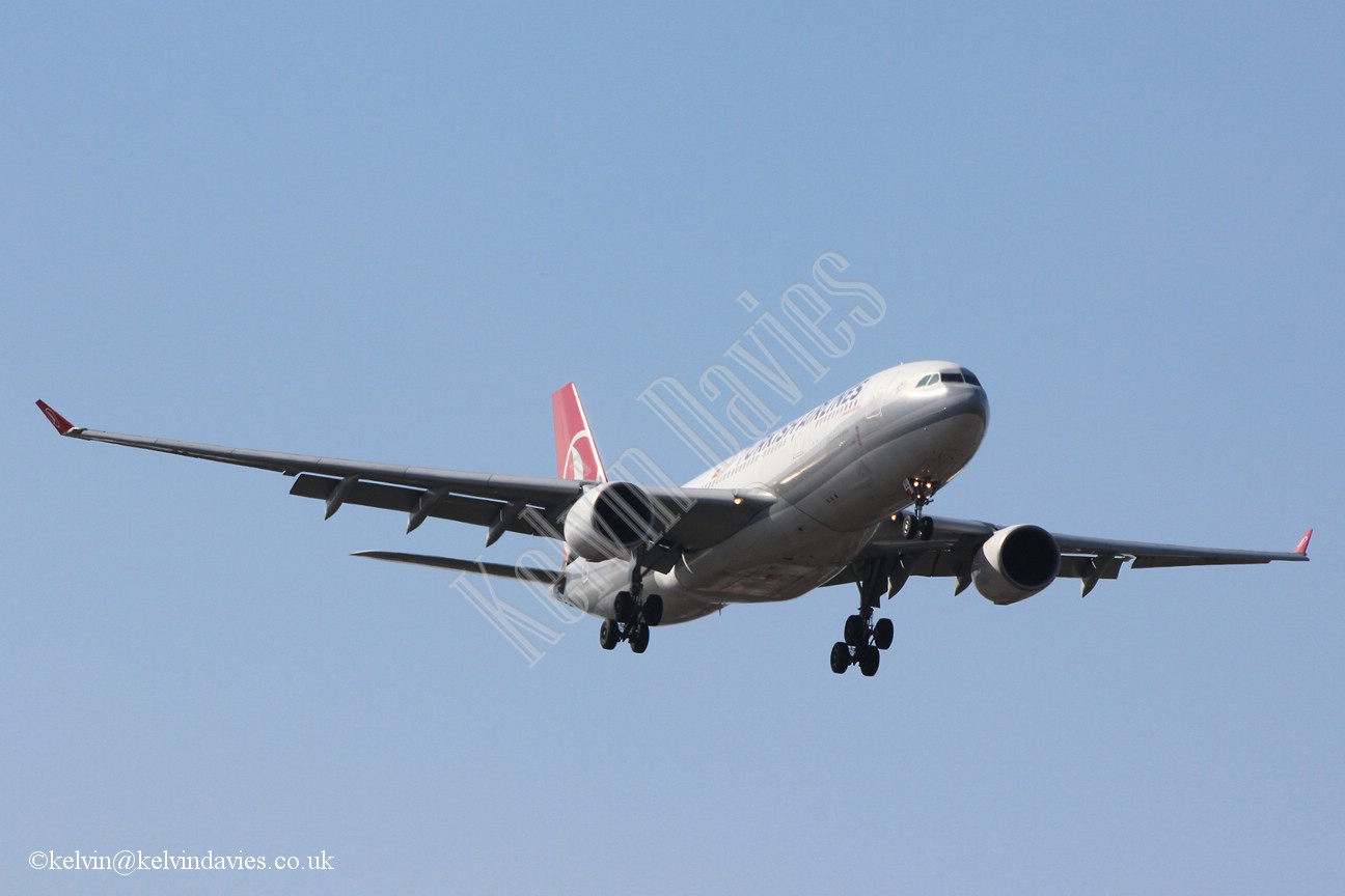 Turkish Airlines A330 EI-EZL