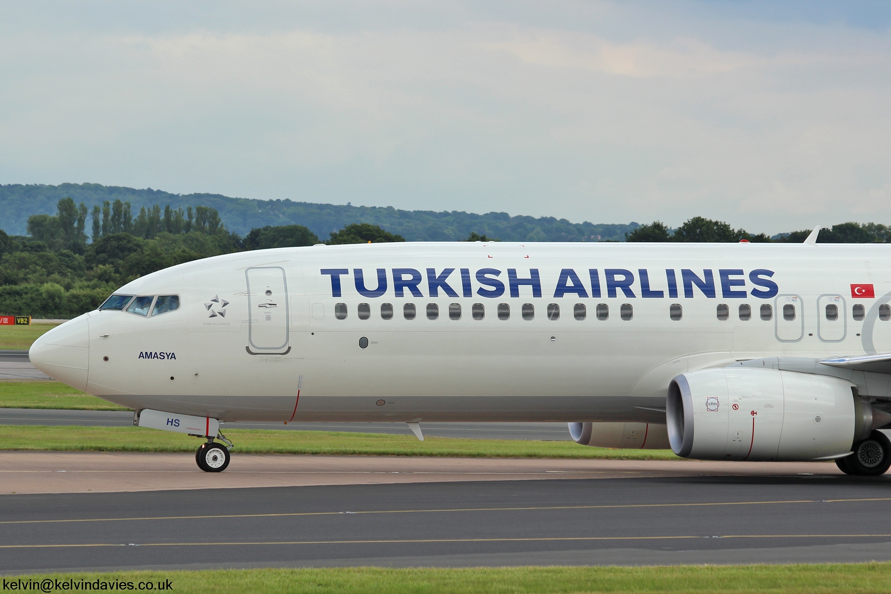 Turkish Airlines 737 TC-JHS