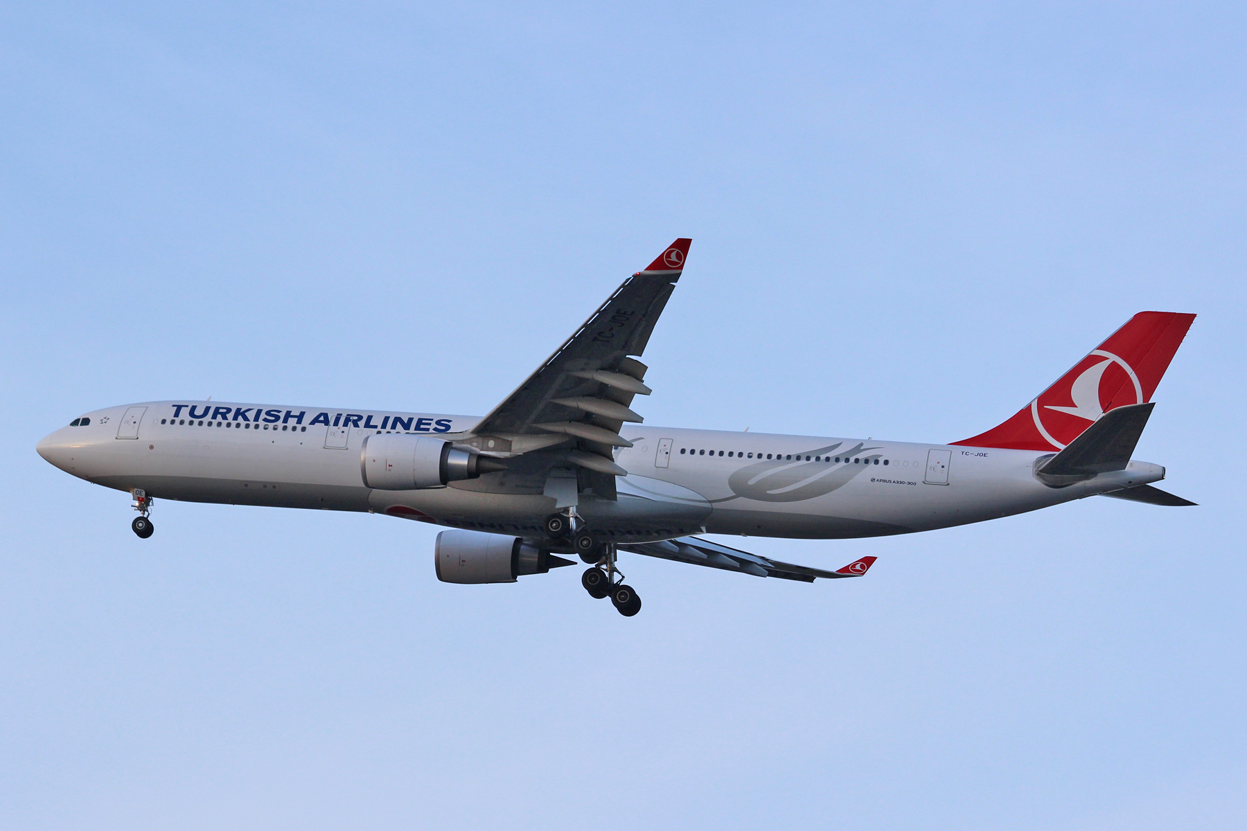 Turkish Airlines A330 TC-JOE