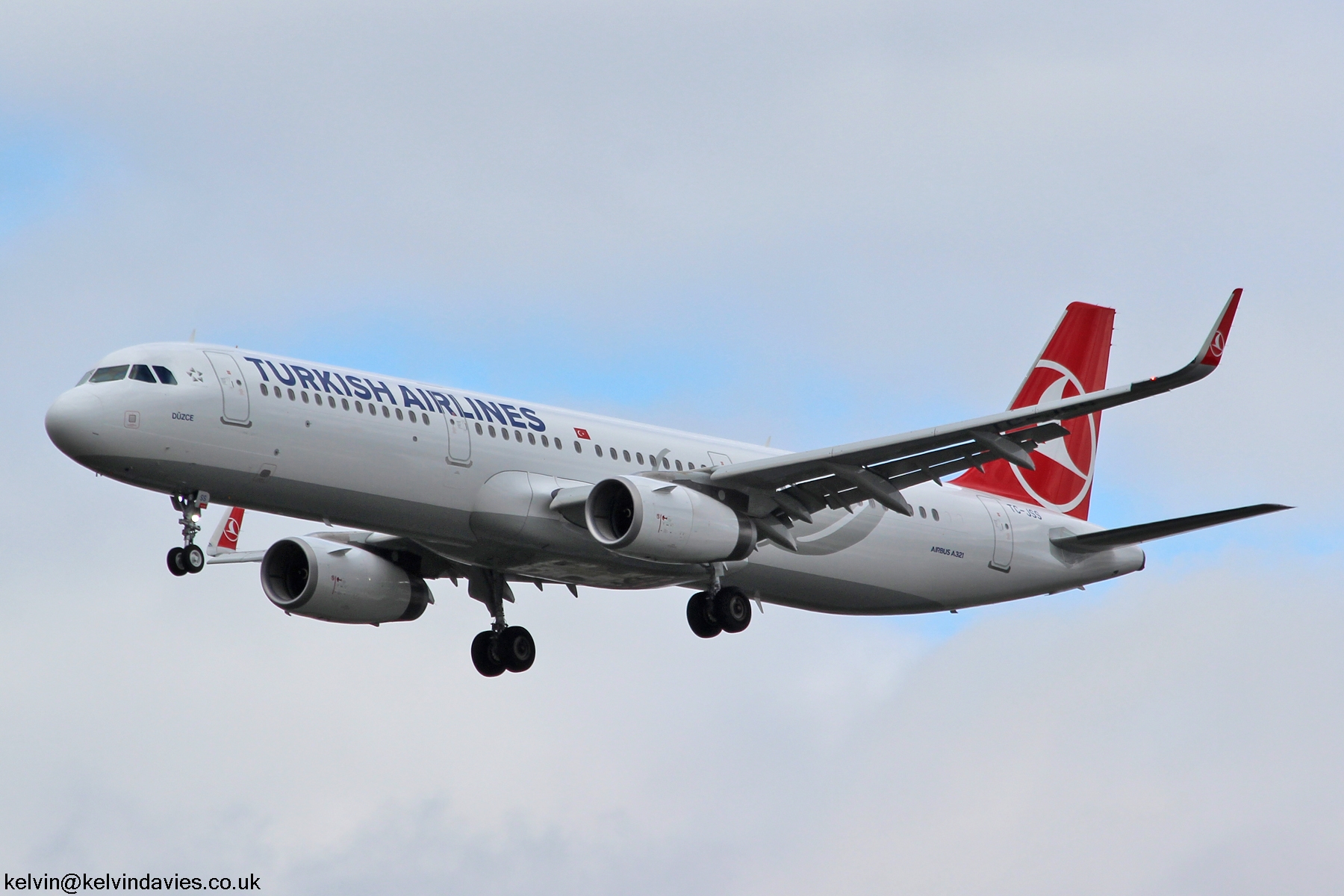 Turkish Airlines A321 TC-JSS