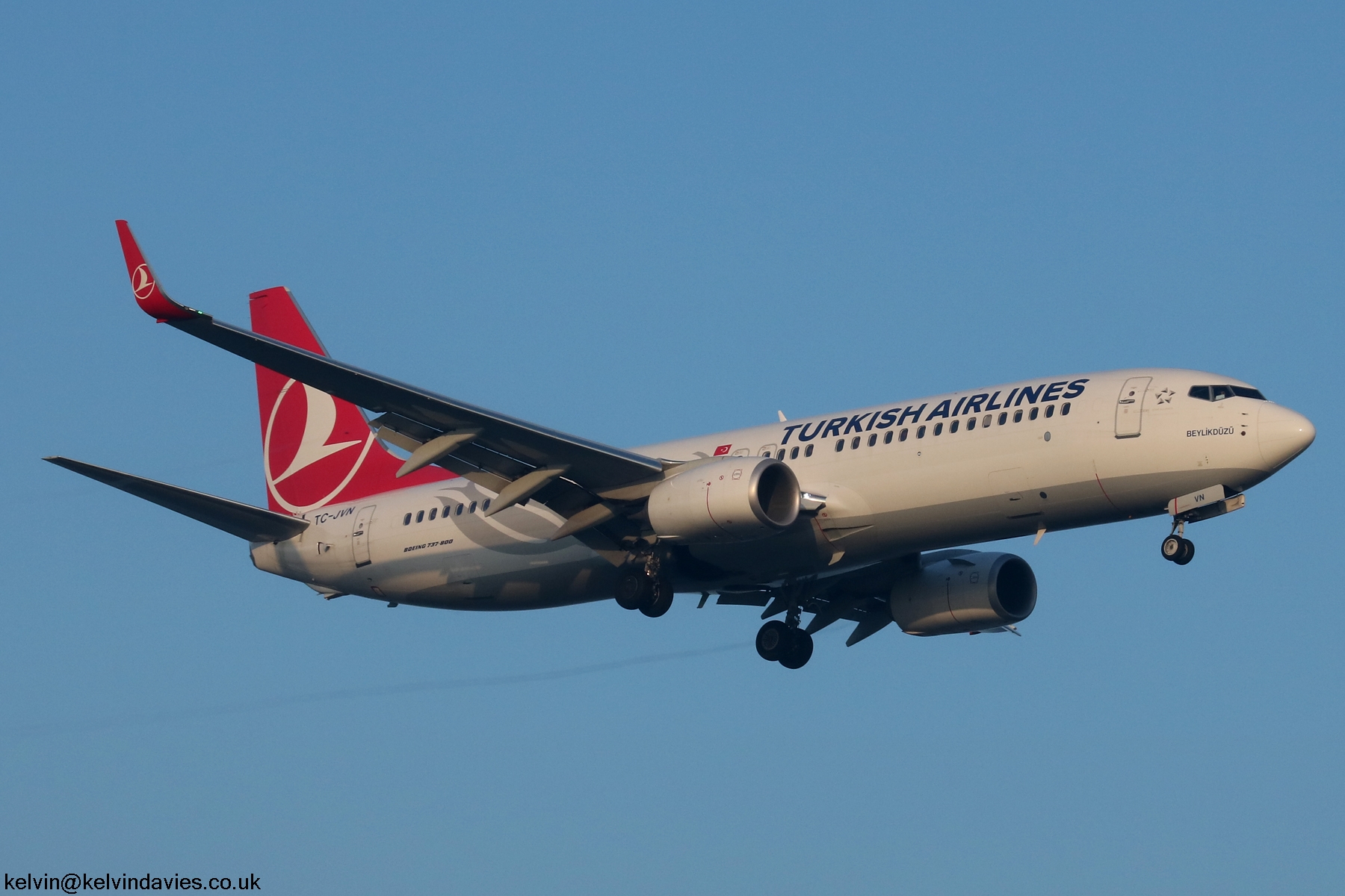 Turkish Airlines 737NG TC-JYN