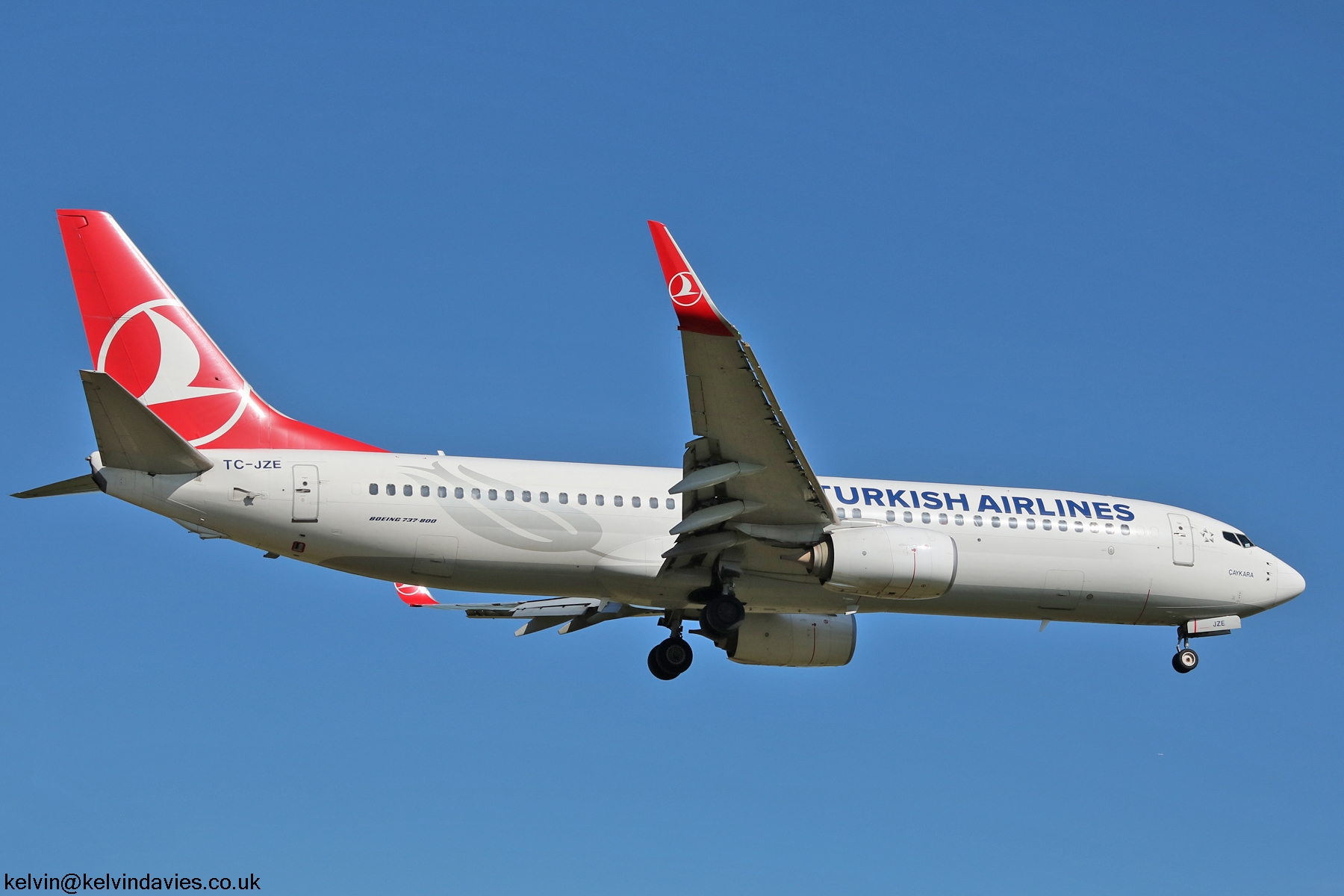 Turkish Airlines 737NG TC-JZE