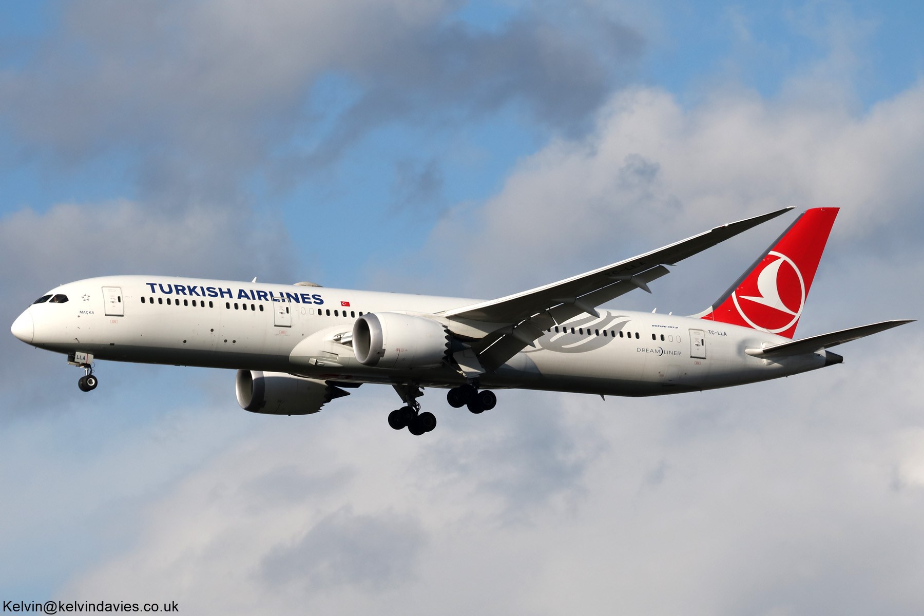 Turkish Airlines 787 TC-LLA