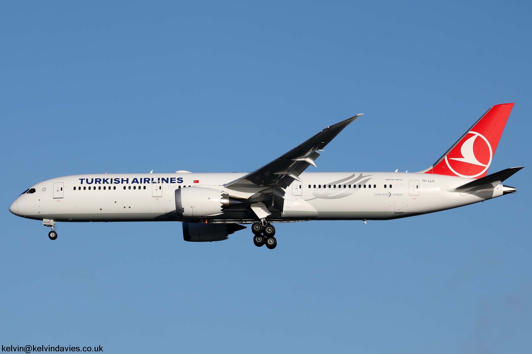 Turkish Airlines 787 TC-LLU