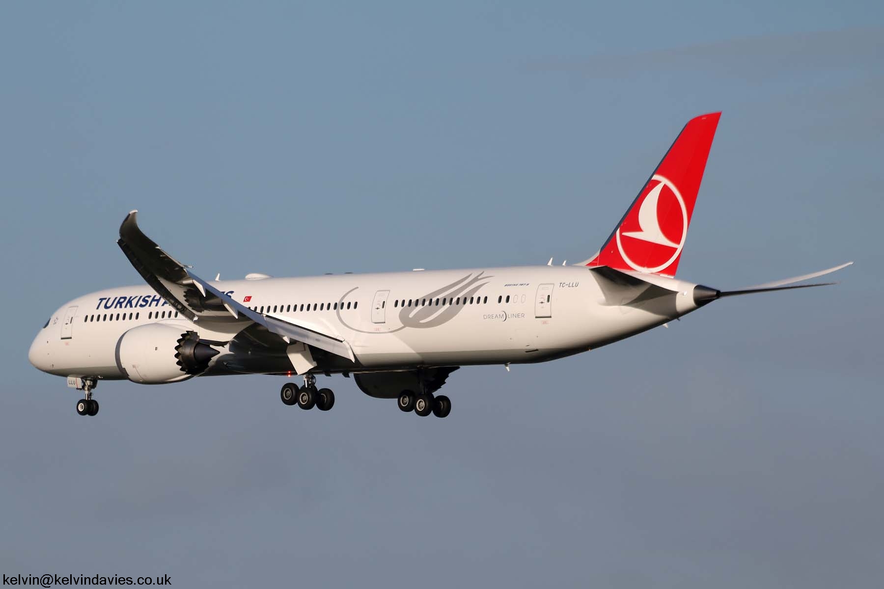 Turkish Airlines 787 TC-LLU