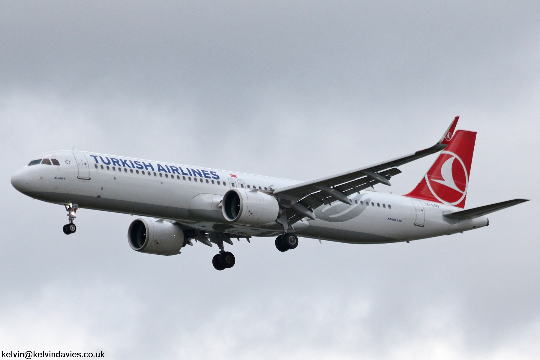 Turkish Airlines A321 TC-LSO