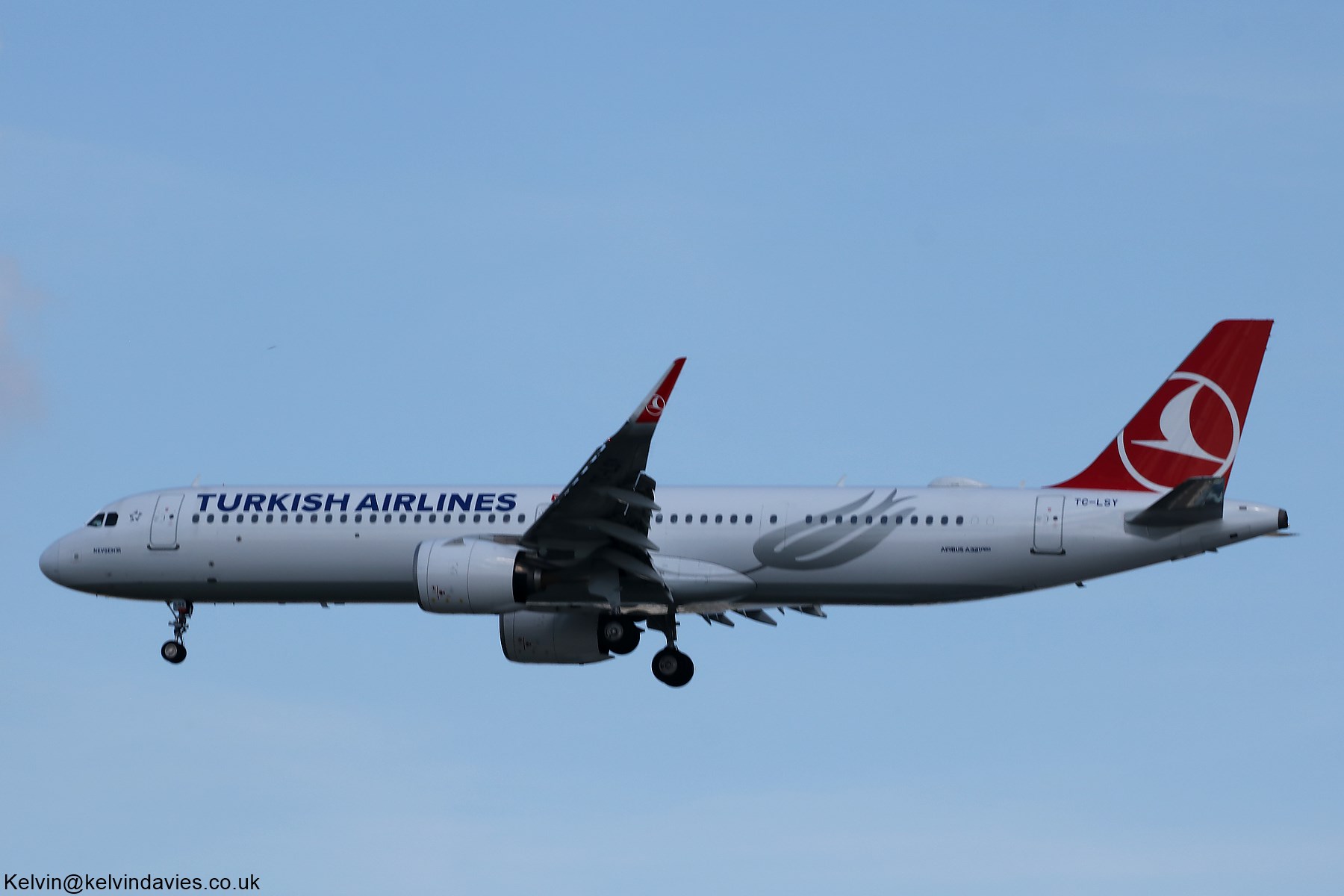 Turkish Airlines A321 NEO TC-LSY