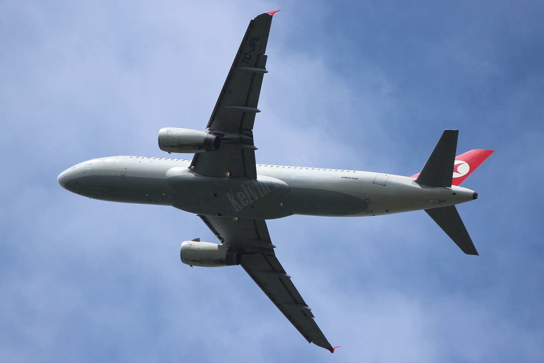 Turkish Airlines A320 TC-JPL