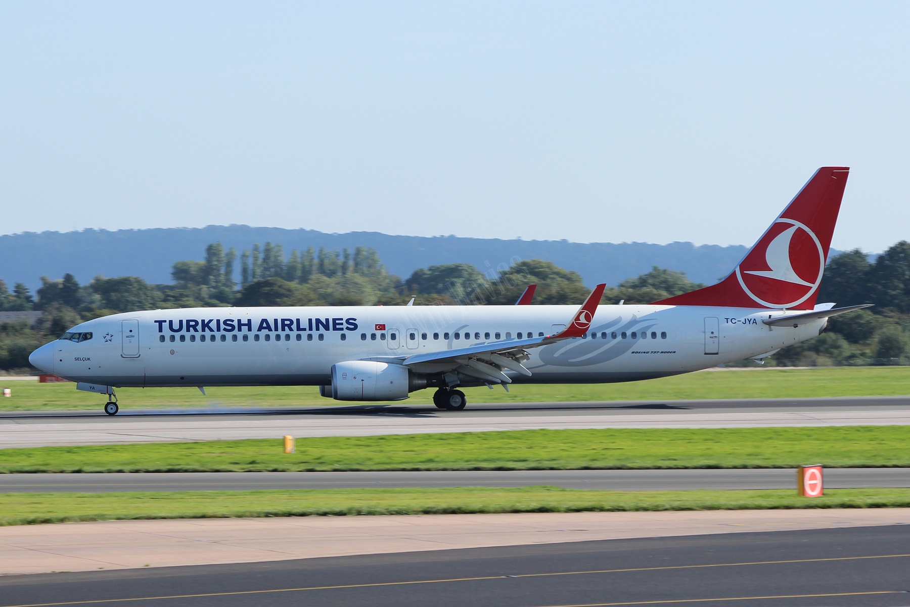 Turkish Airlines 737 TC-JYA